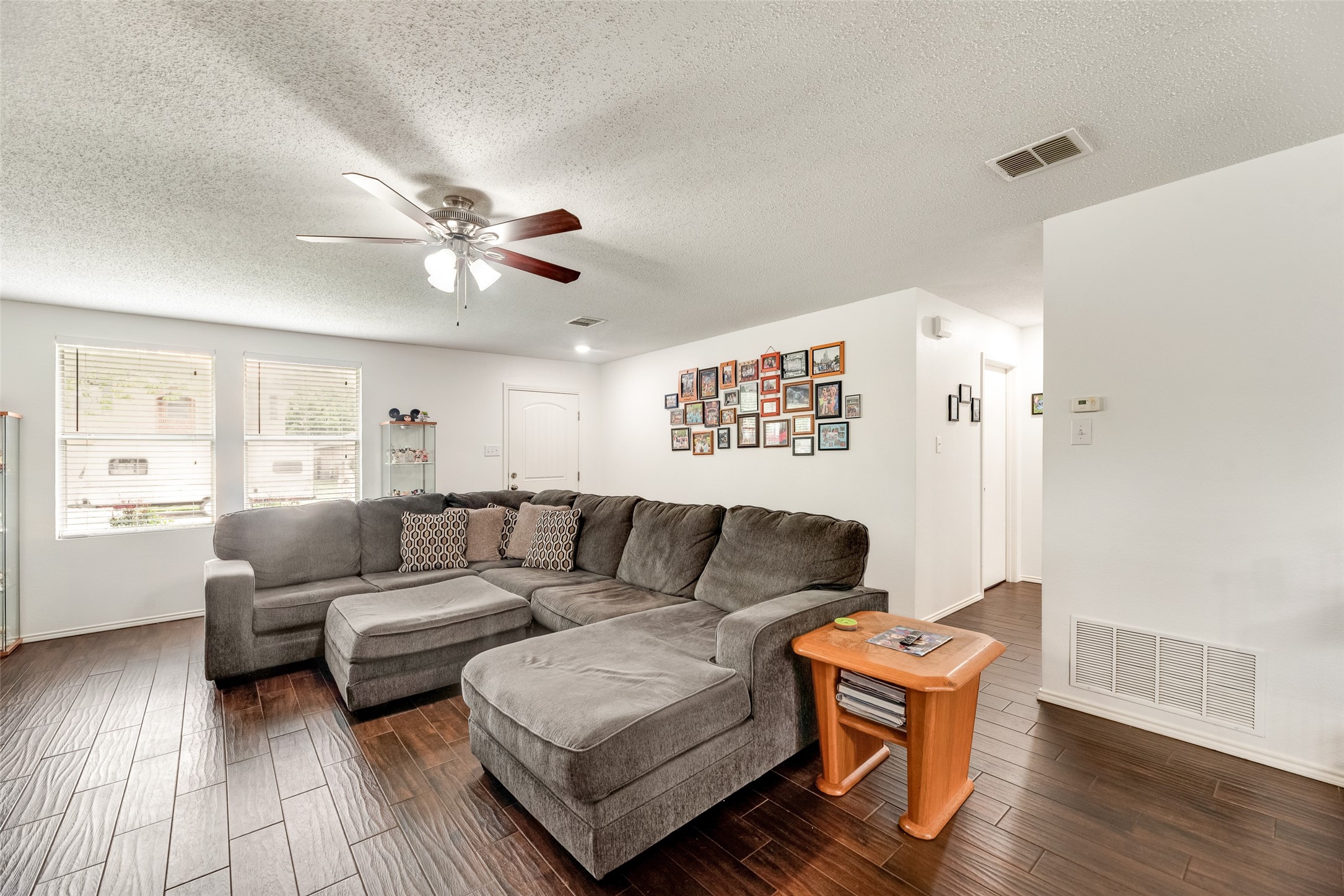 5600 Camarillo Drive