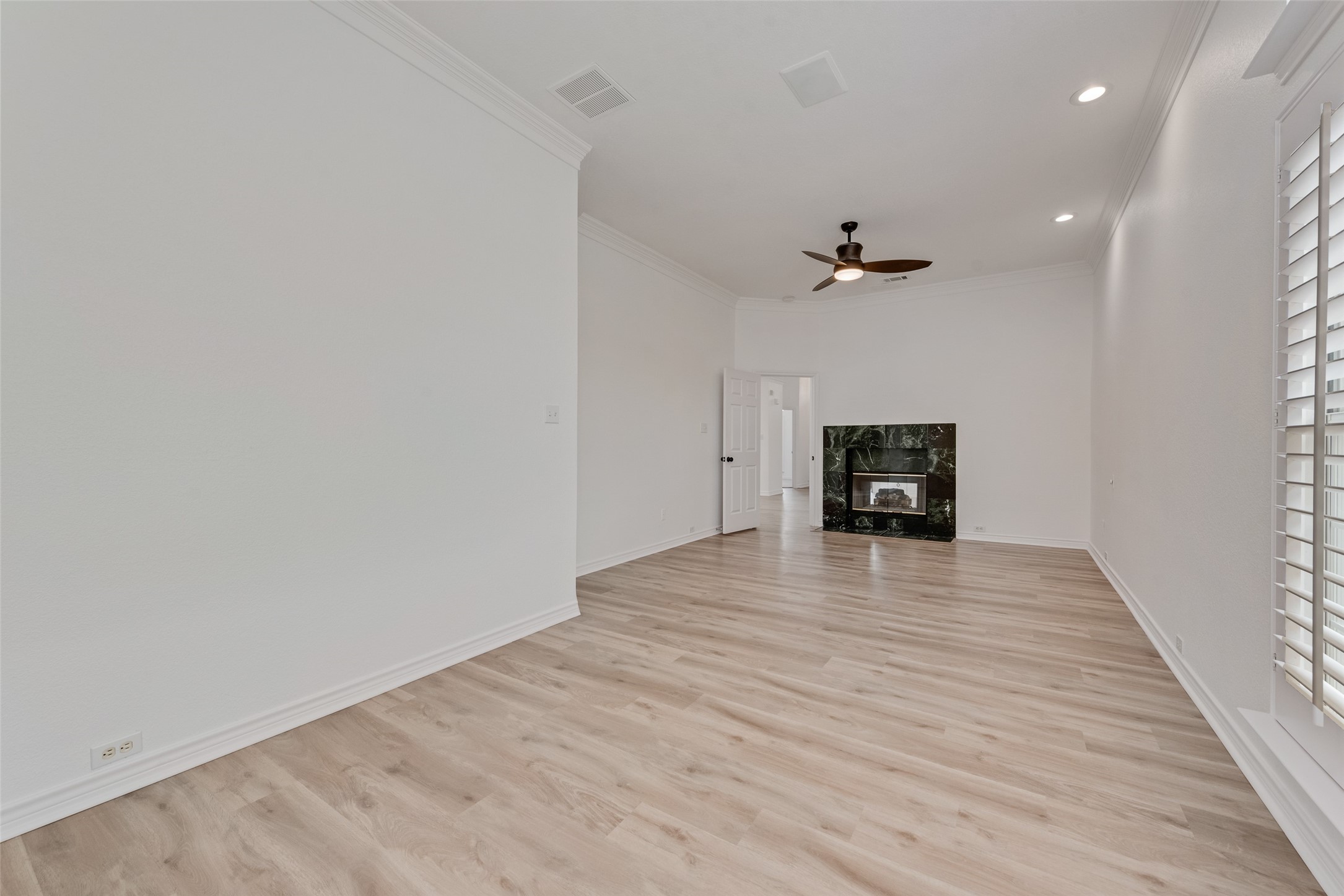 207 Heatherwood Drive