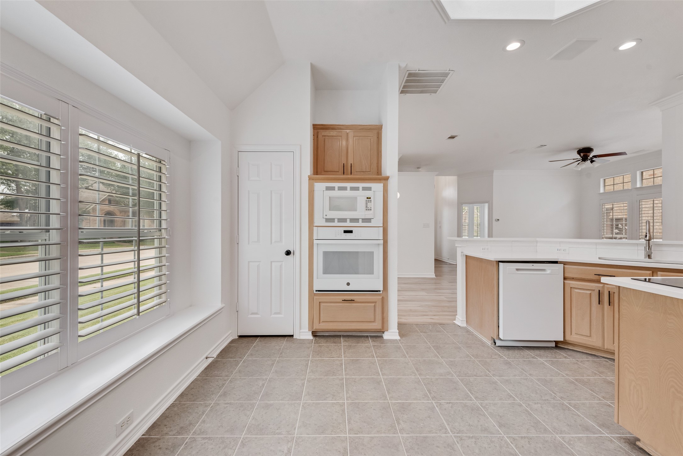 207 Heatherwood Drive