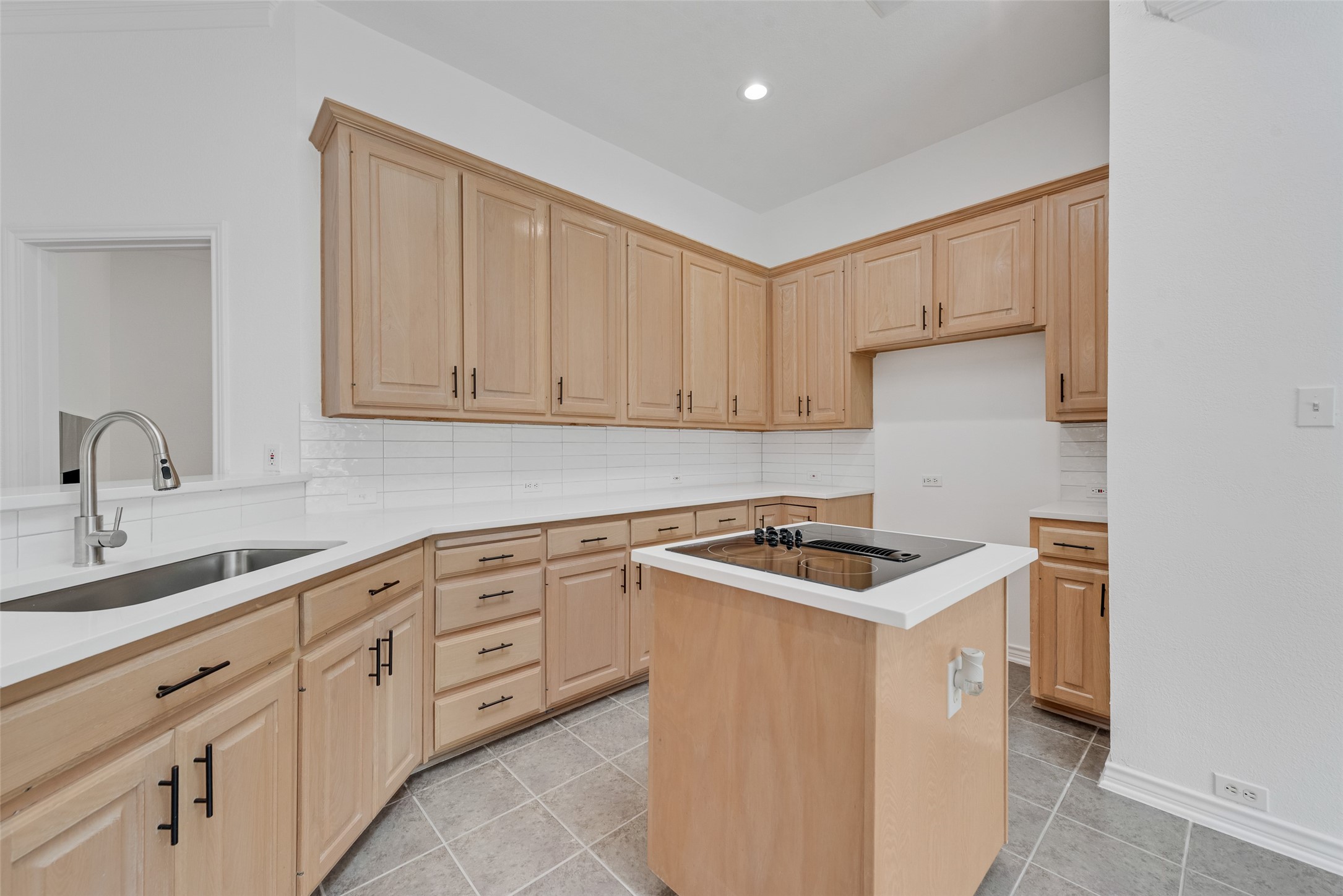 207 Heatherwood Drive