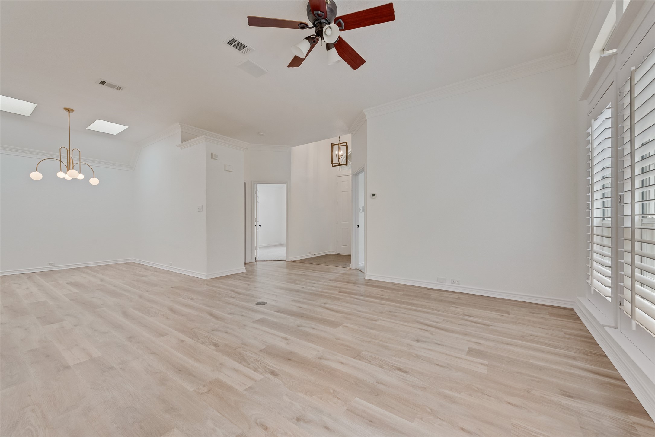 207 Heatherwood Drive