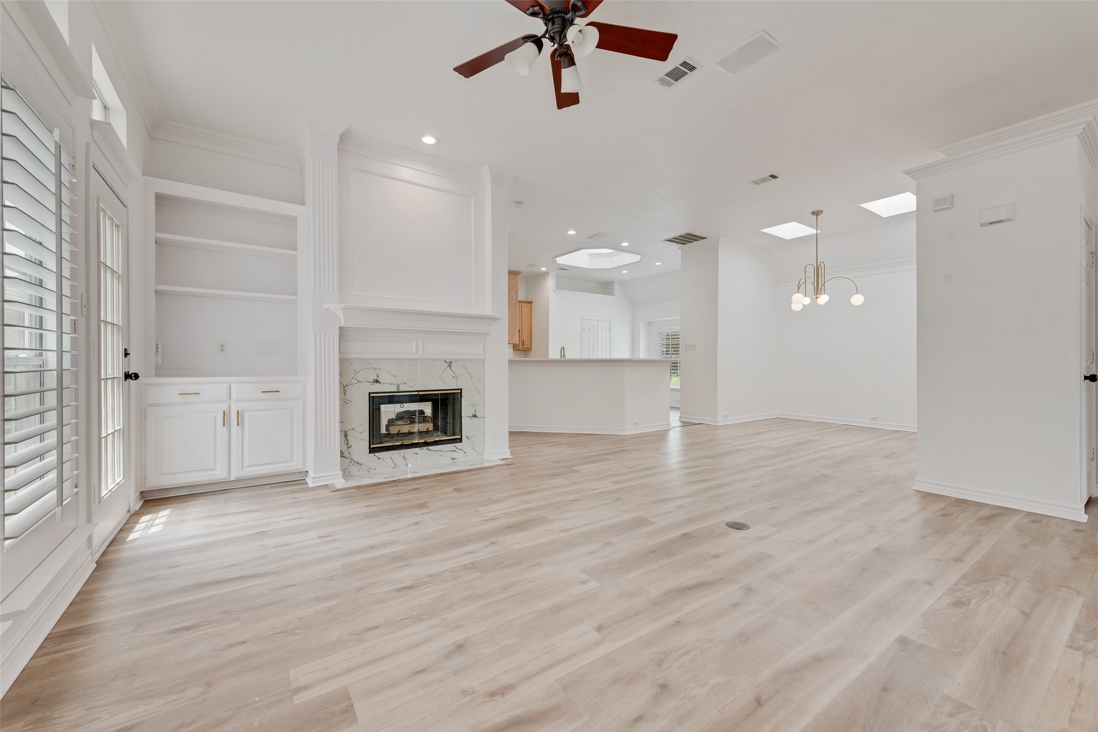 207 Heatherwood Drive