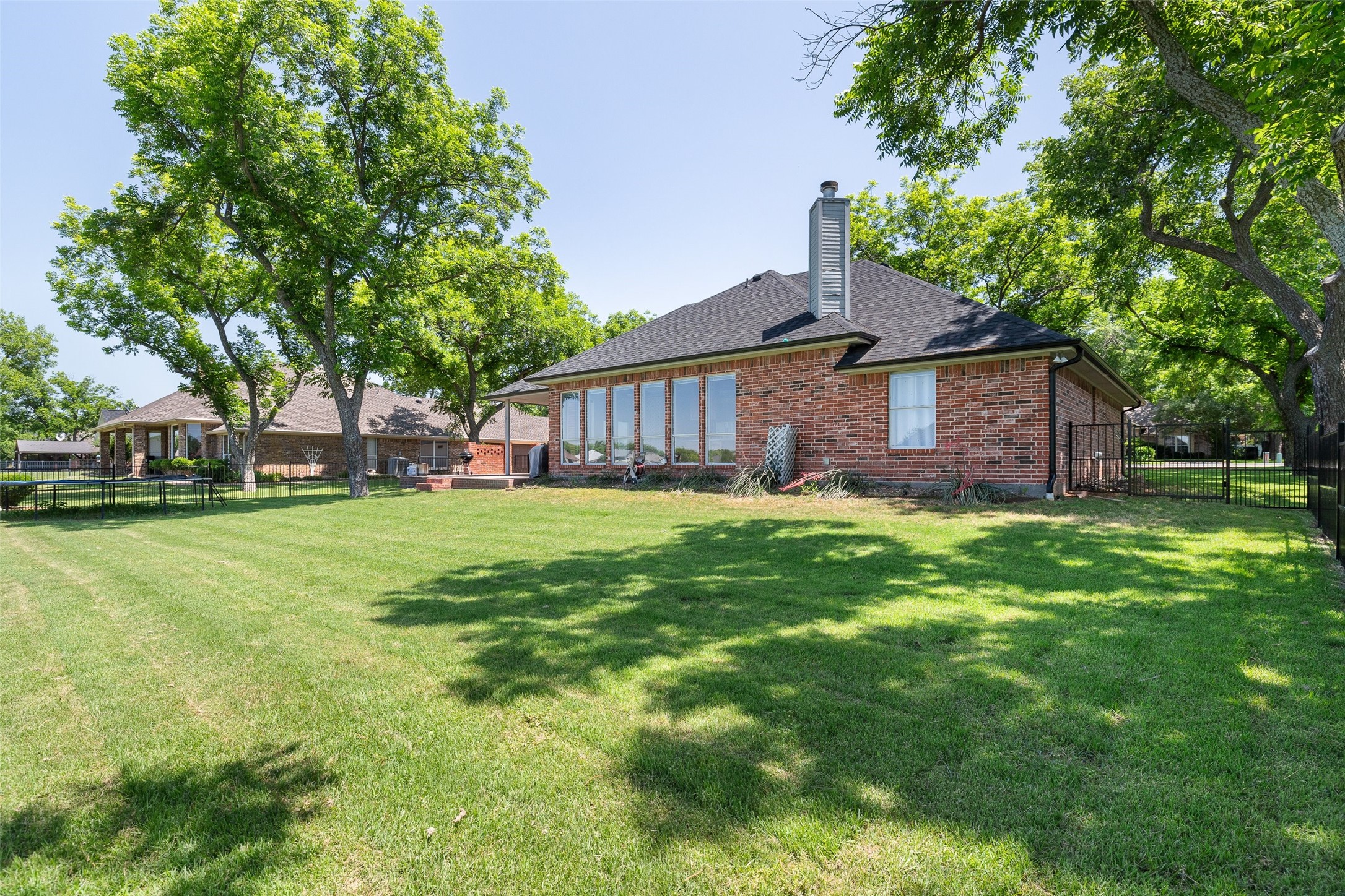 5525 Wedgefield Road