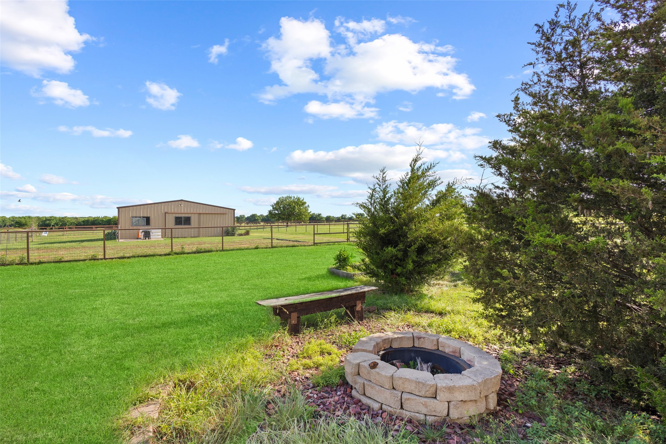 10040 Horseshoe Nail Road