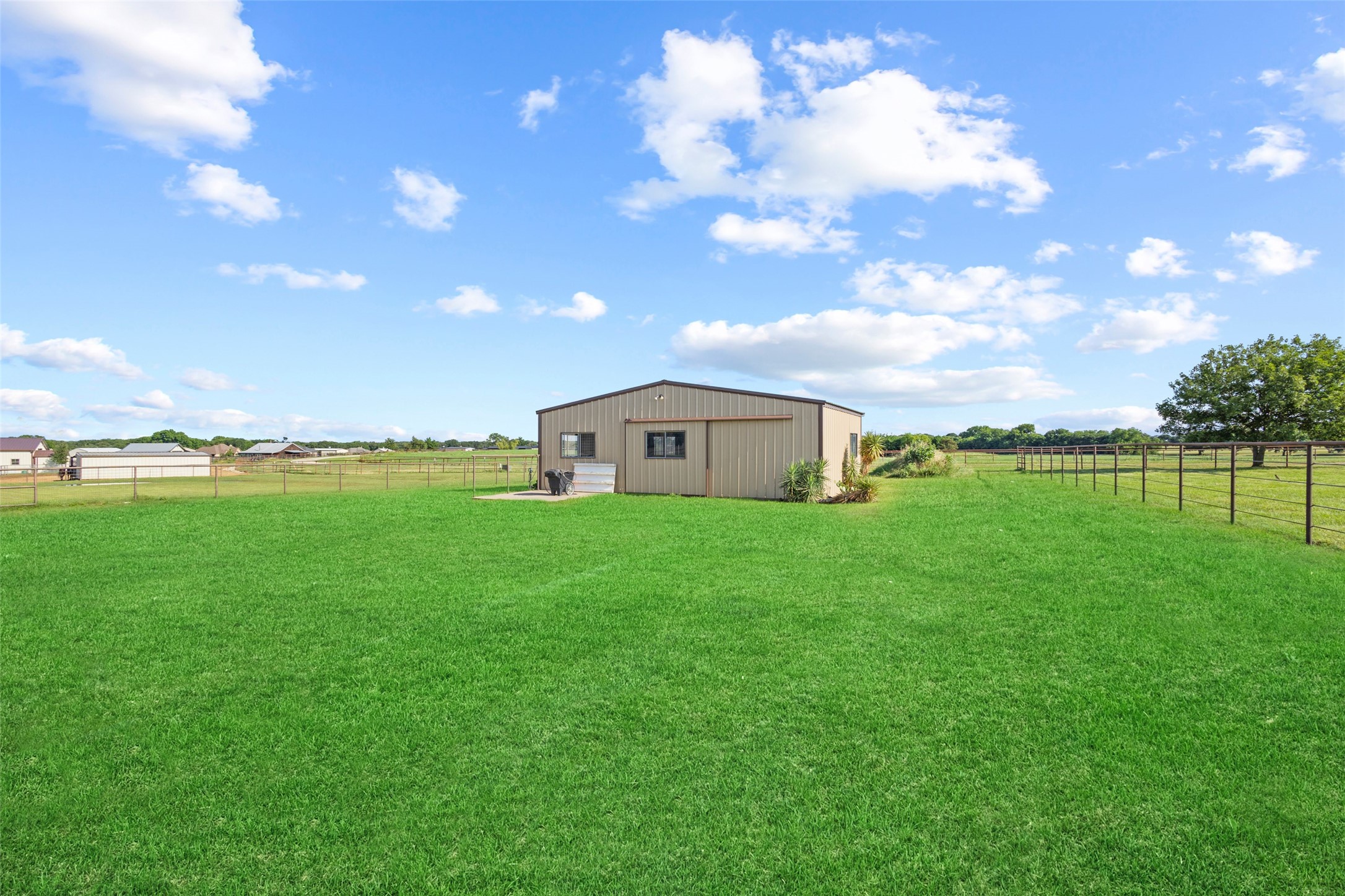 10040 Horseshoe Nail Road