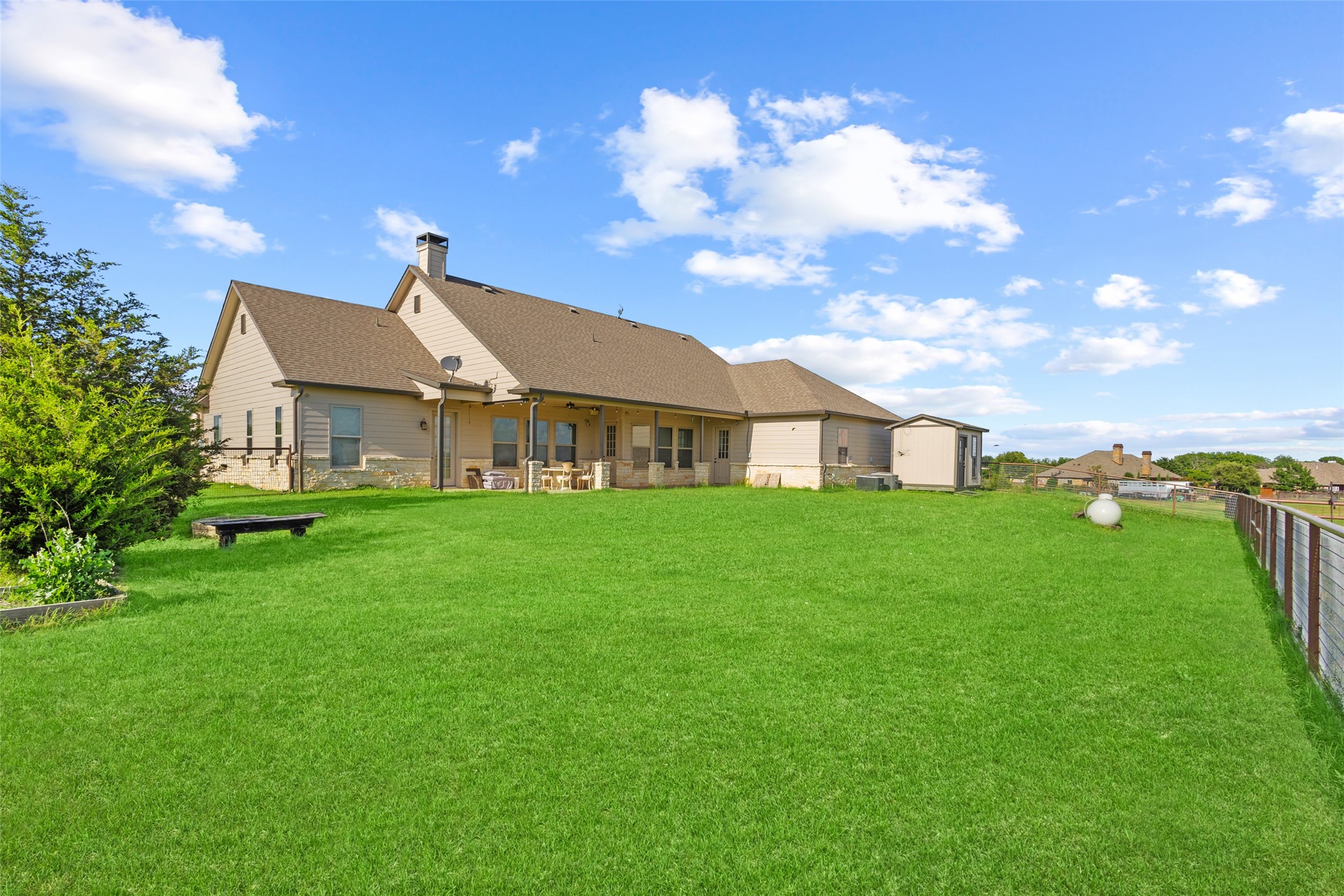 10040 Horseshoe Nail Road