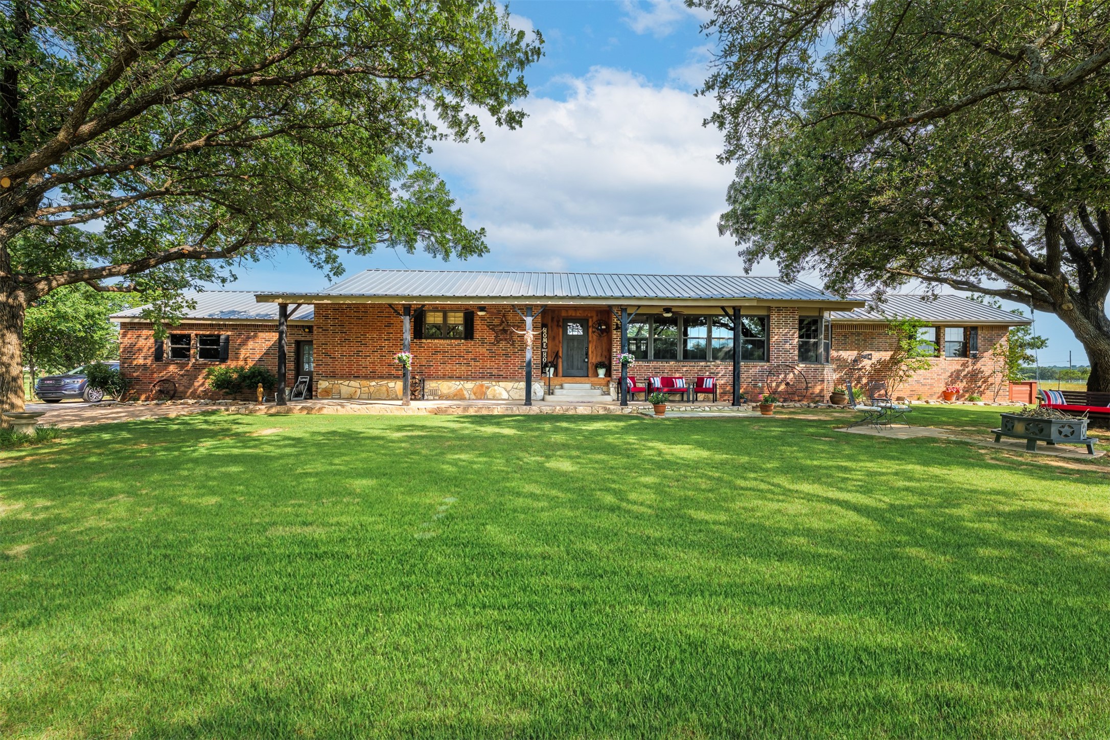 7221 Contrary Creek Road