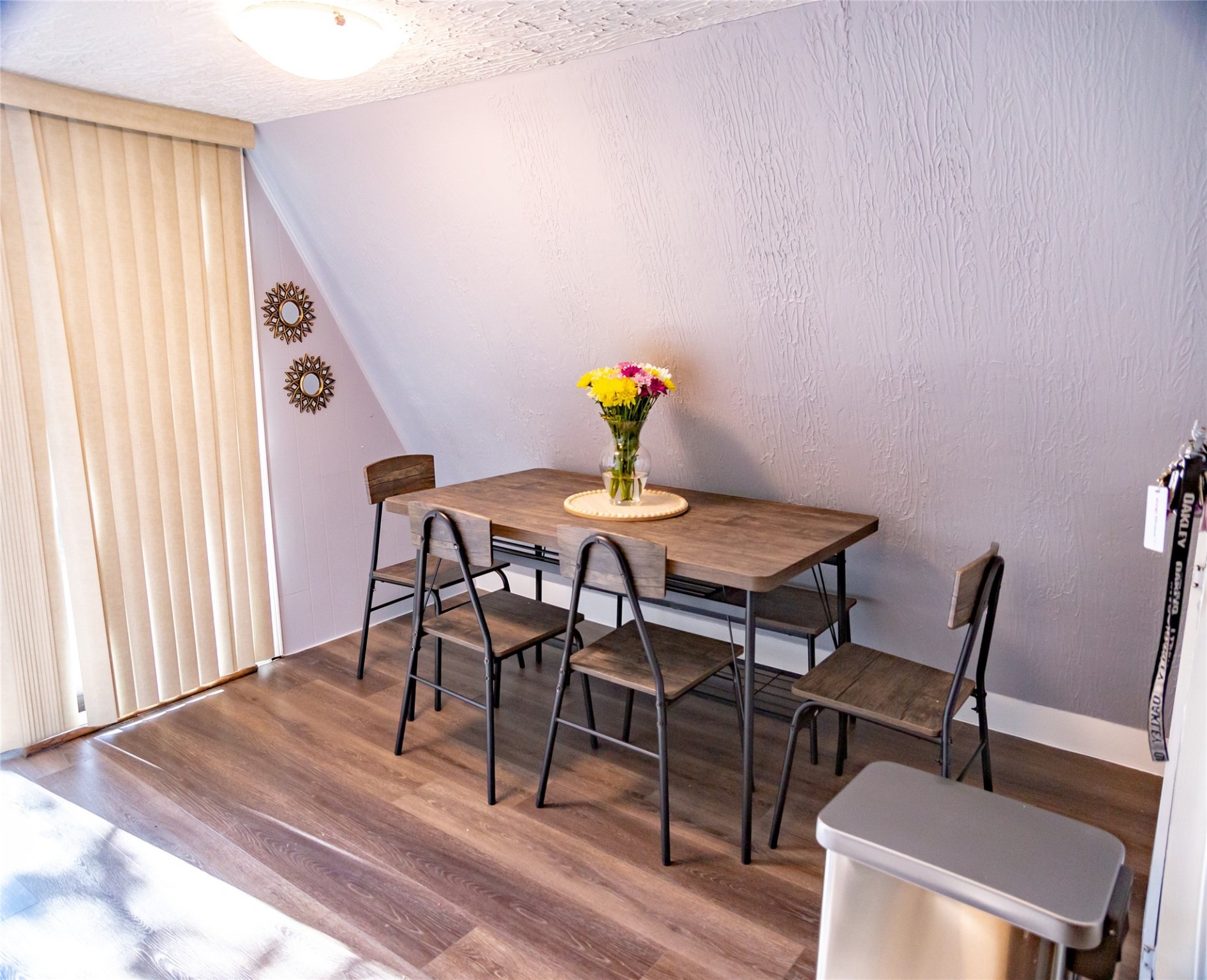 702 Western Hills Trail