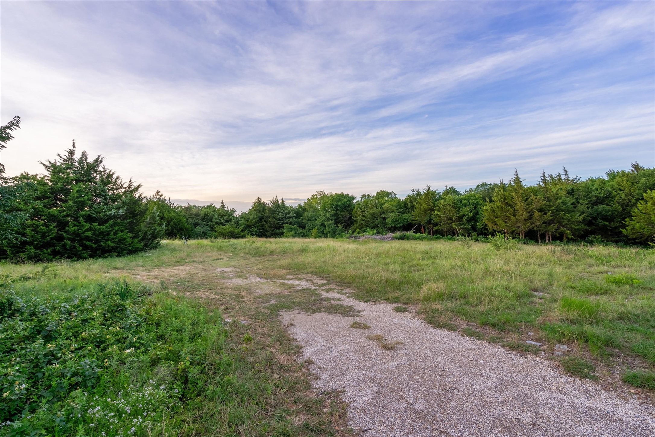 925 Walter Stephenson Road