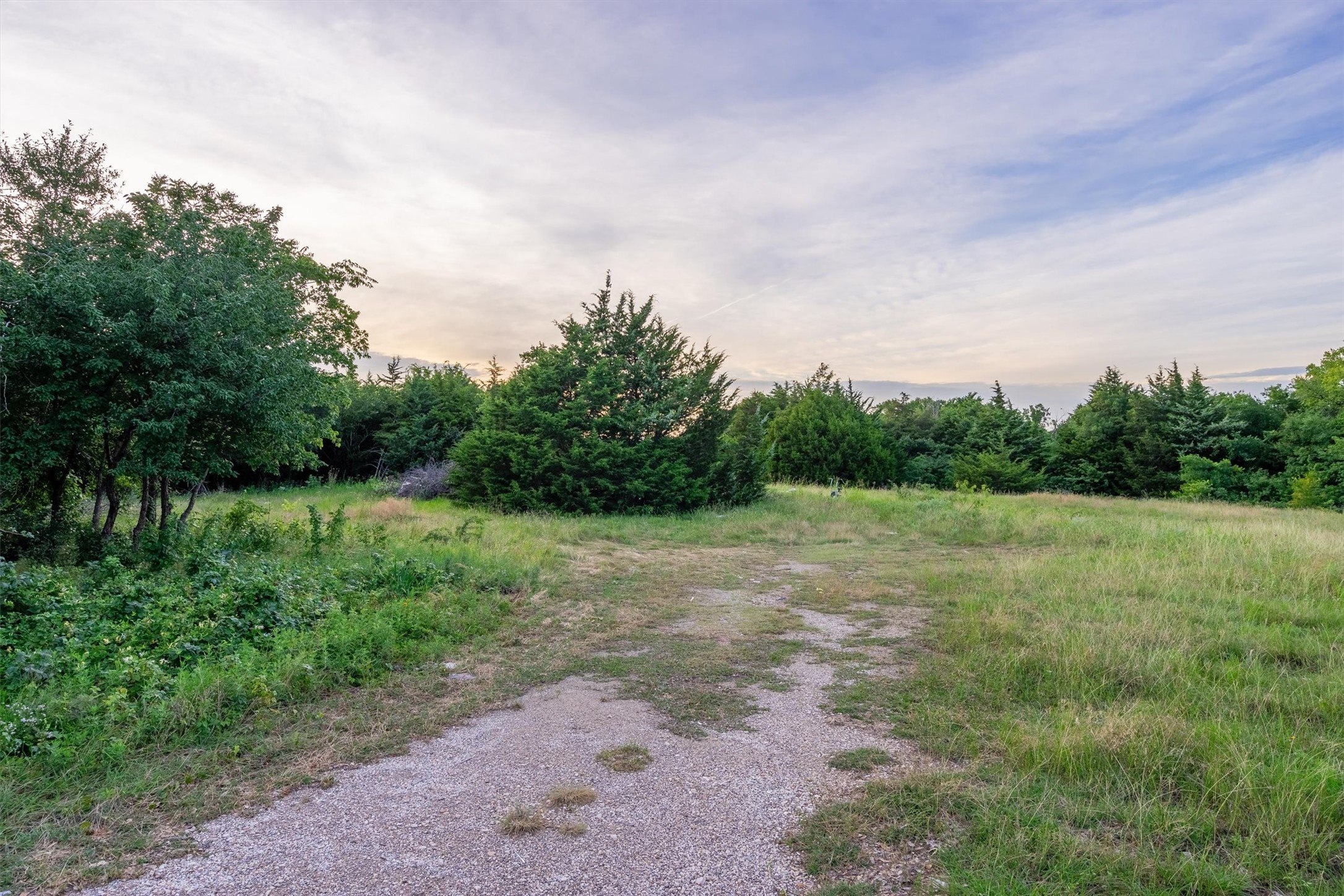 925 Walter Stephenson Road