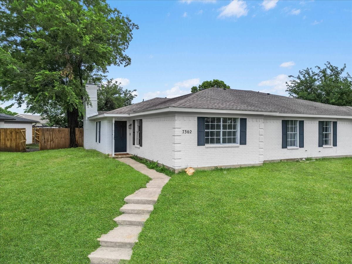 7302 Vista Cliff Drive