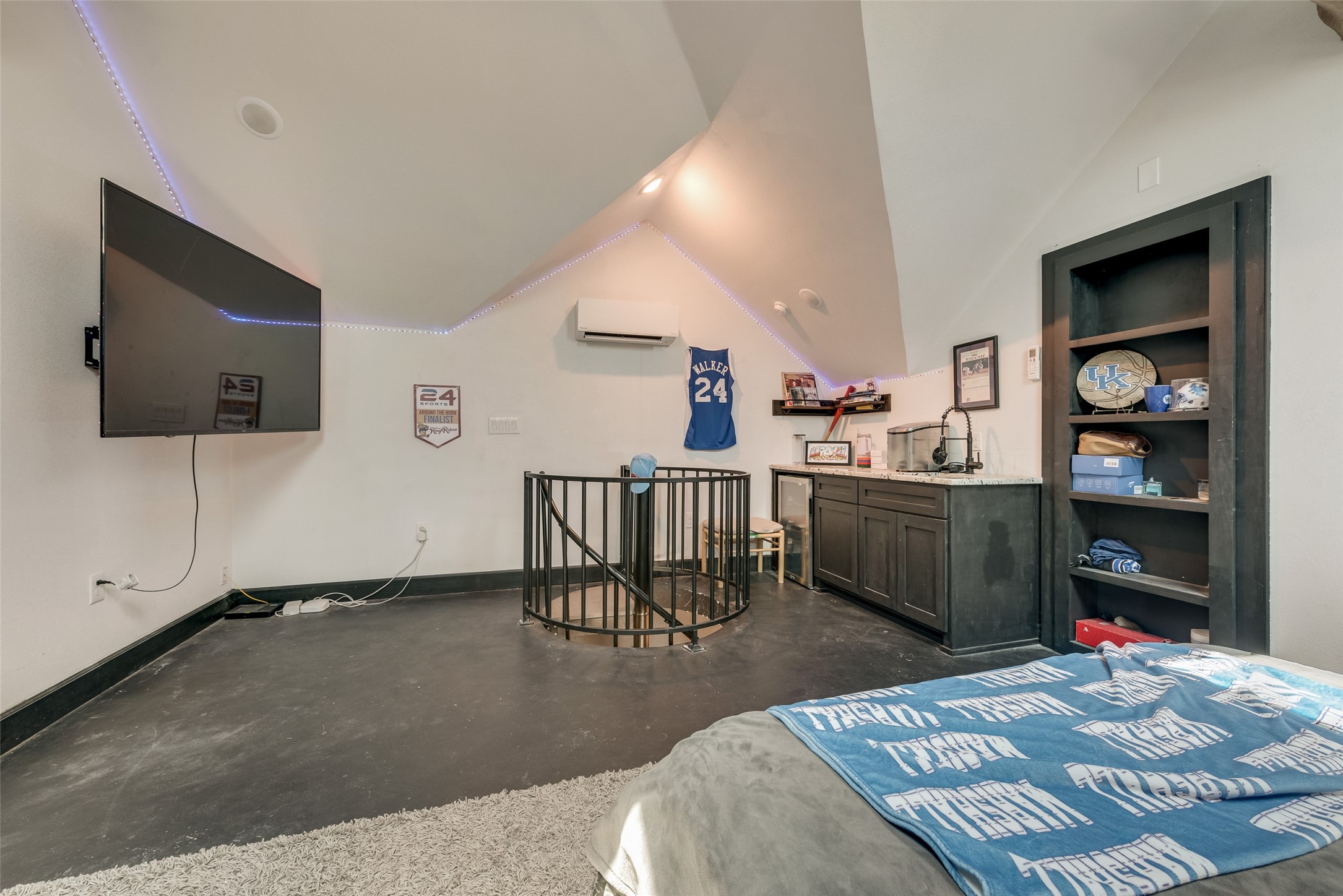 8310 Old Springtown Road