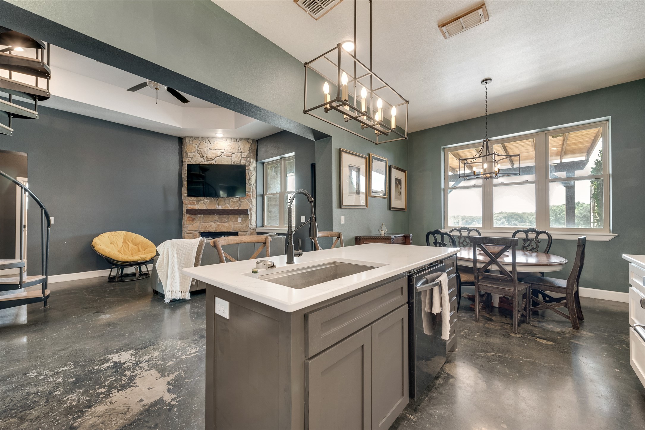 8310 Old Springtown Road