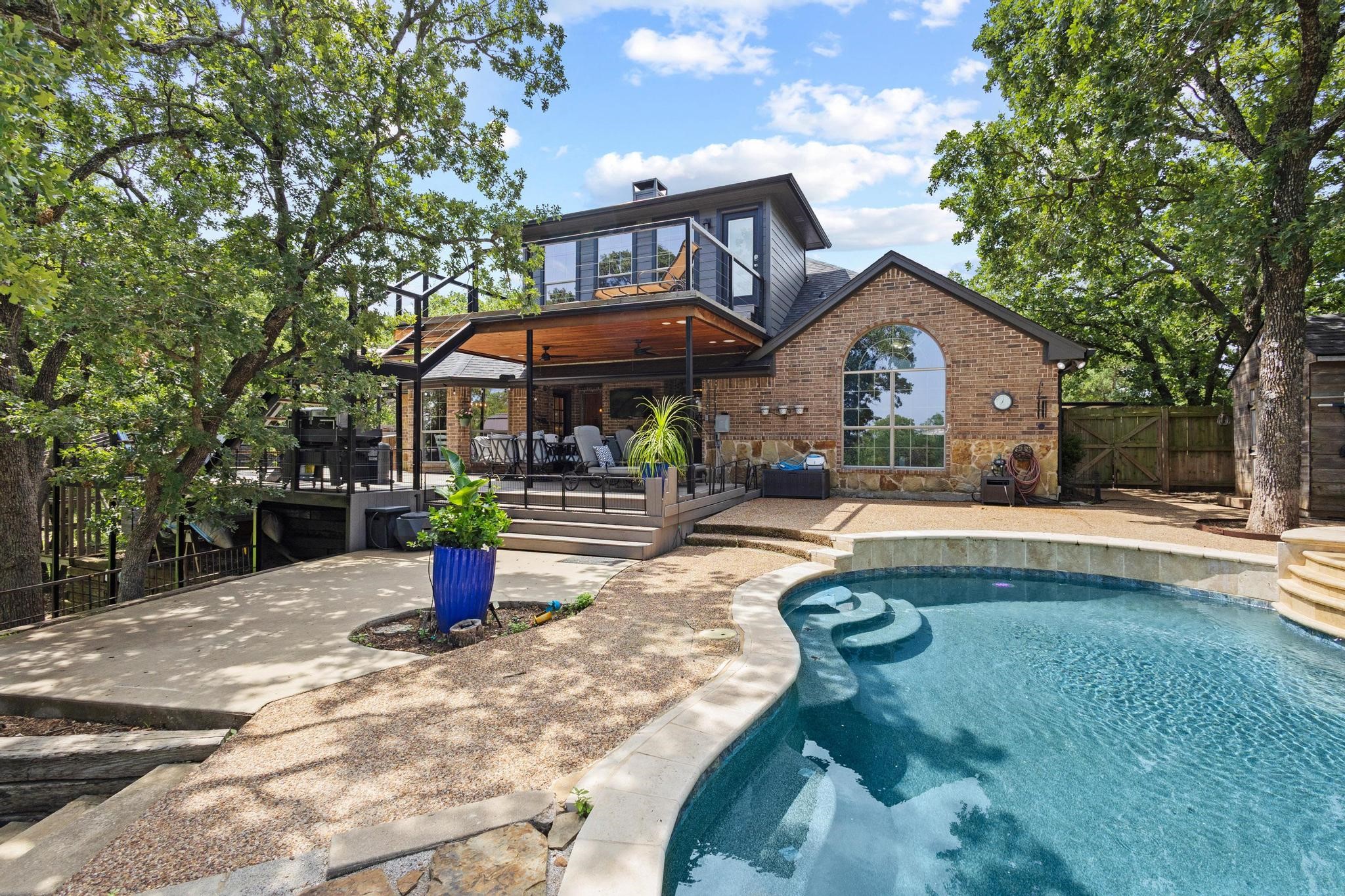 2799 Blackjack Road W