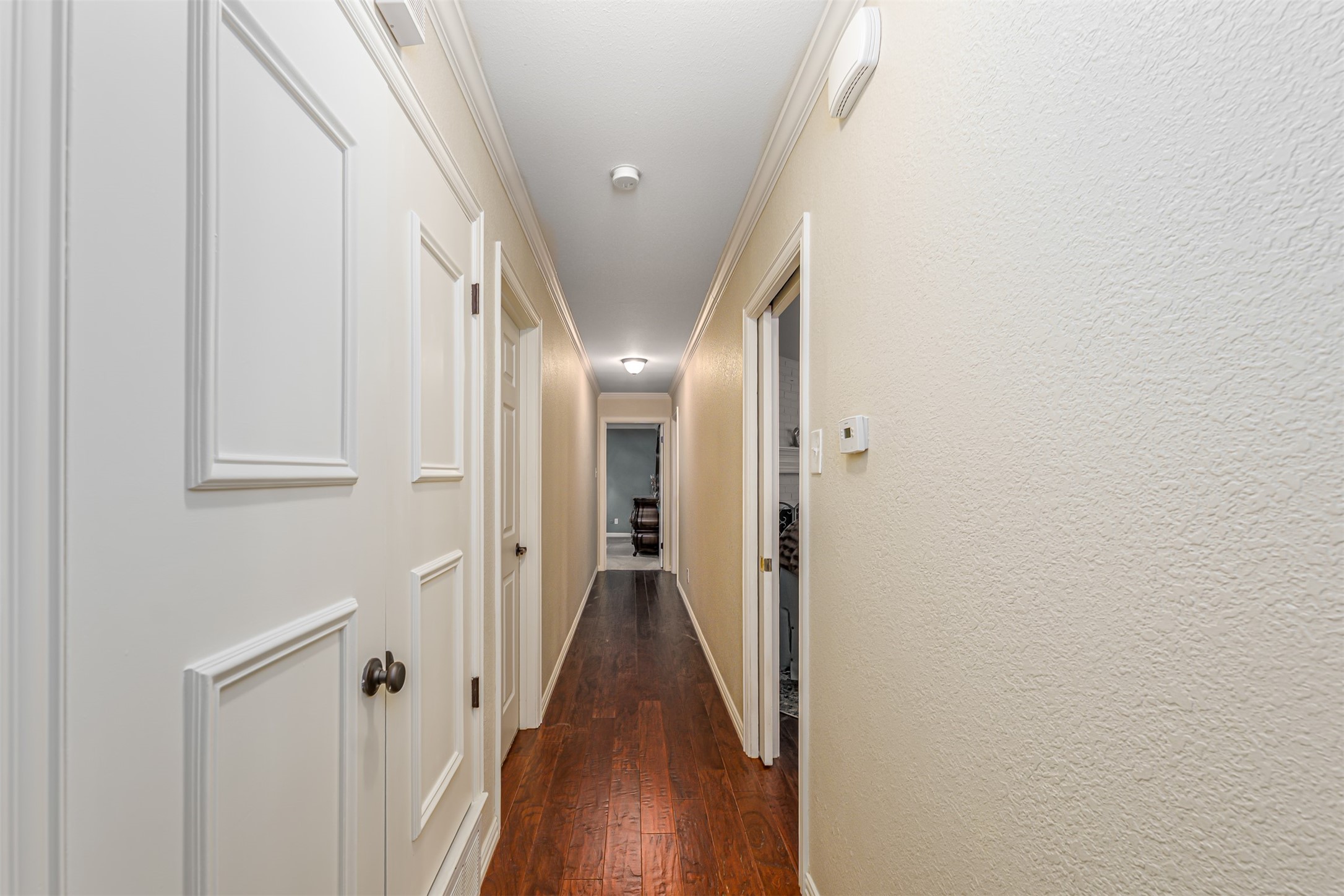 1822 Holm Oak Street