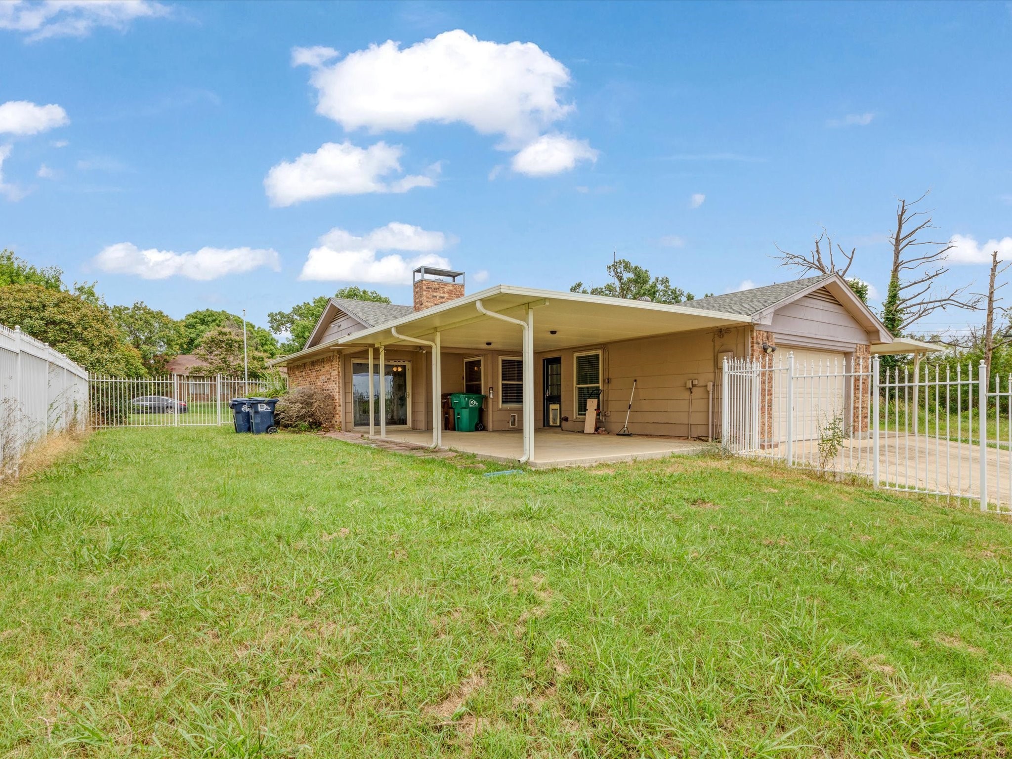 2110 Azalea Street