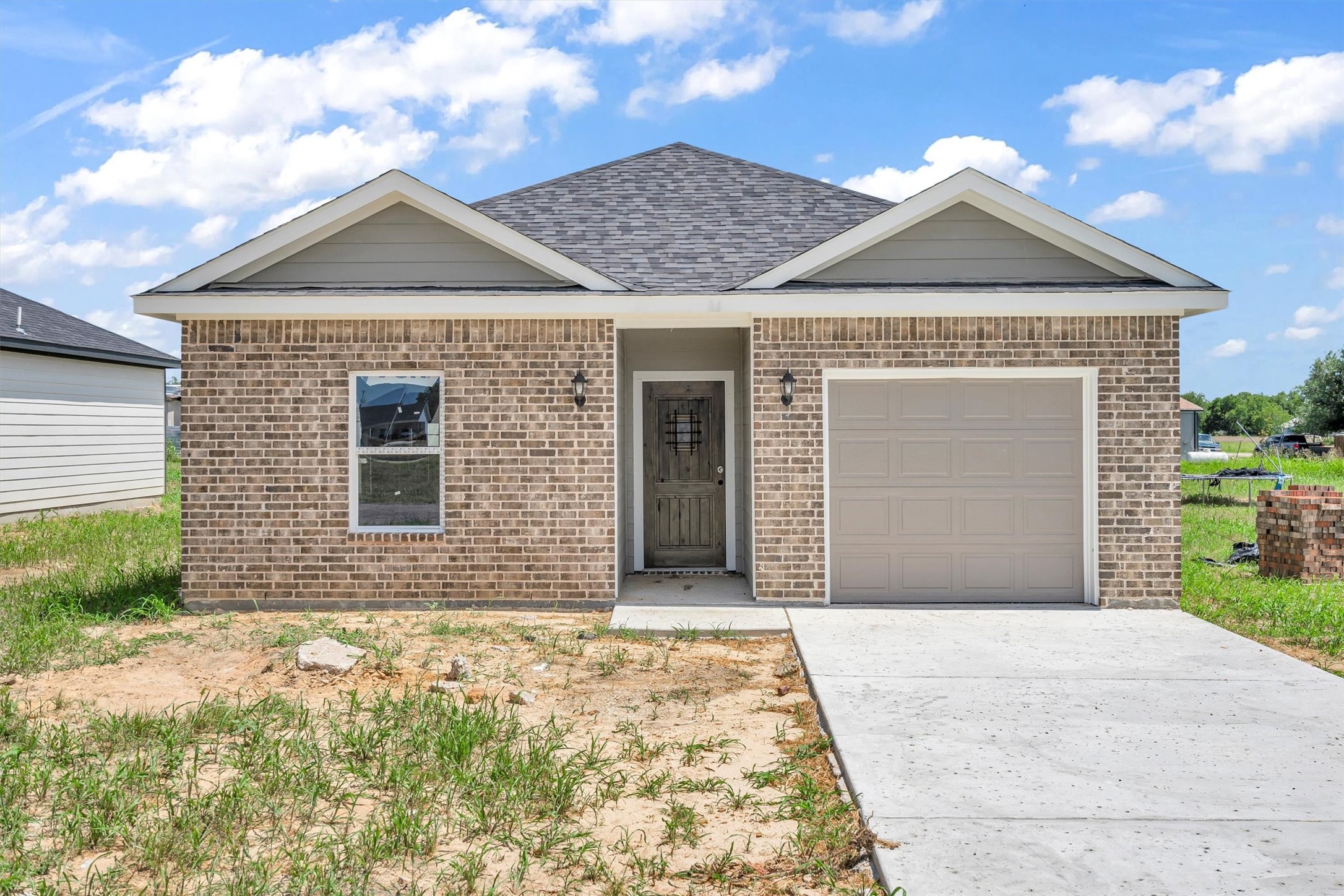 512 Don Lane