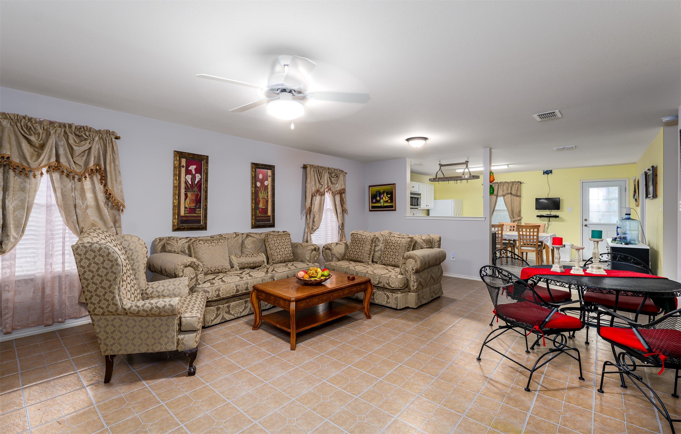 807 Wild Prairie Drive