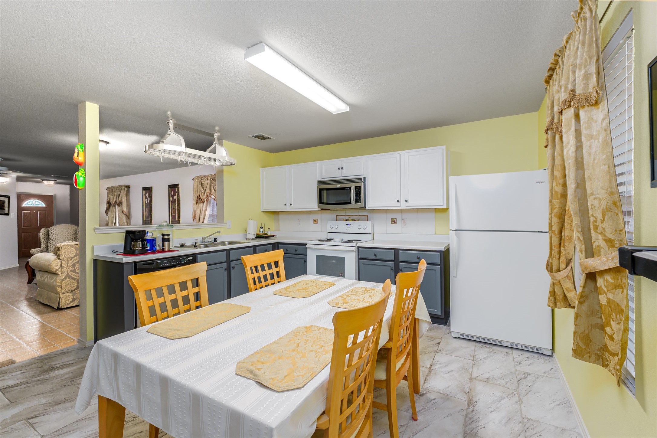 807 Wild Prairie Drive