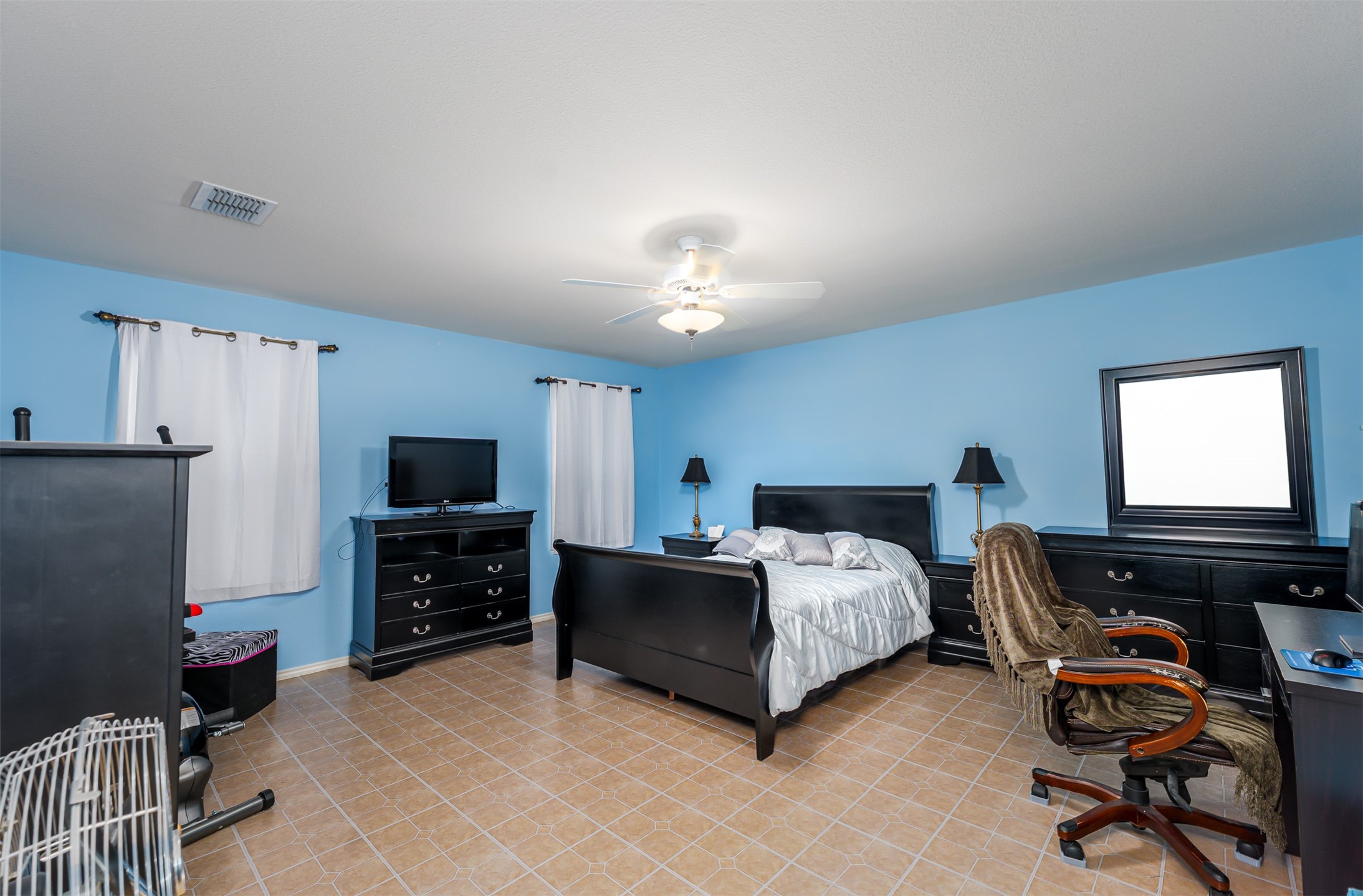 807 Wild Prairie Drive