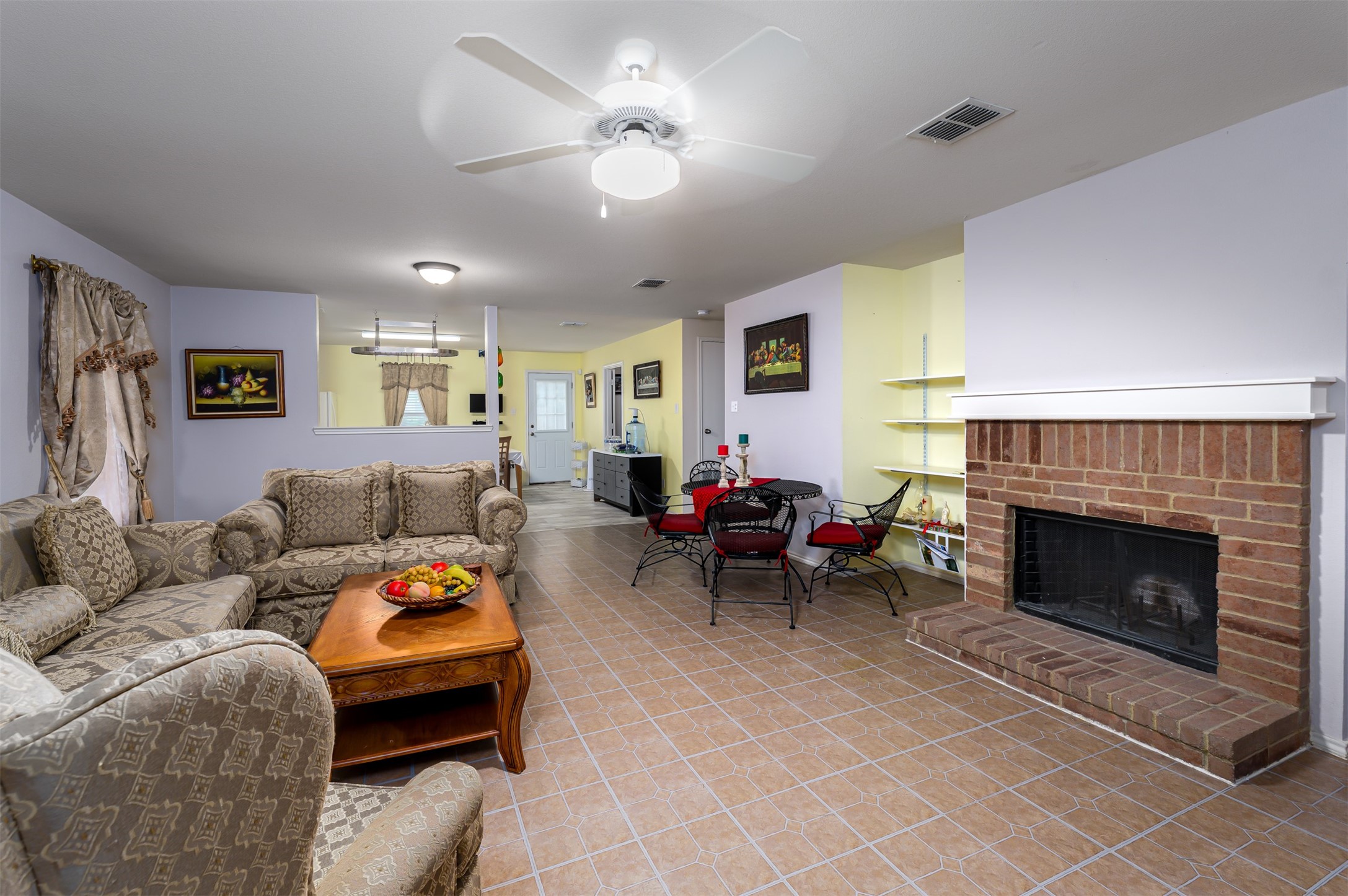 807 Wild Prairie Drive