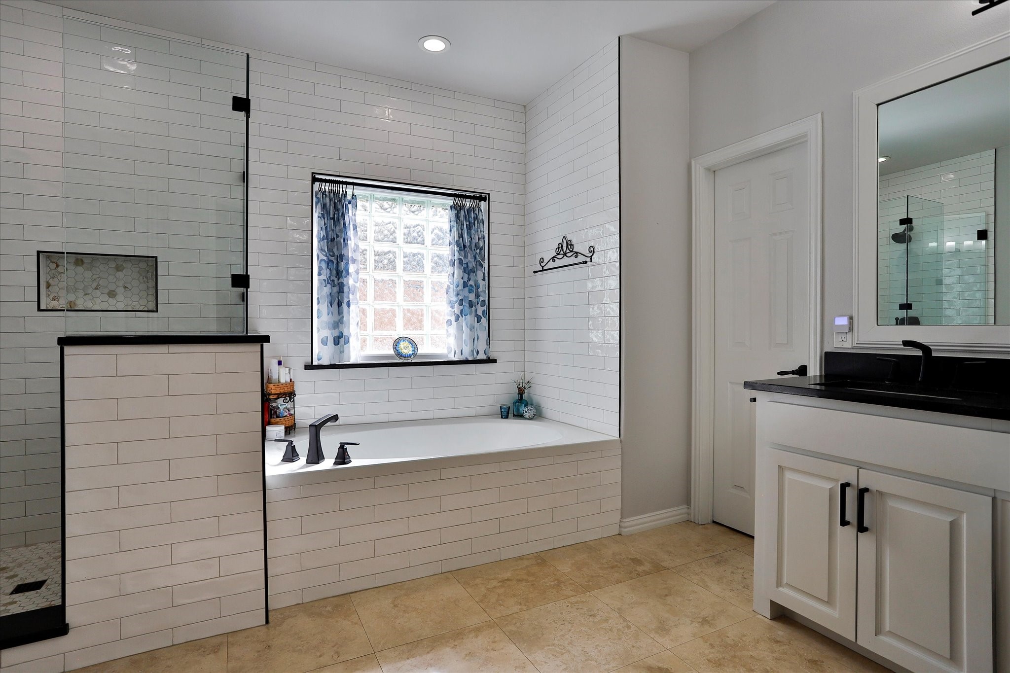 8921 Crest Wood Drive