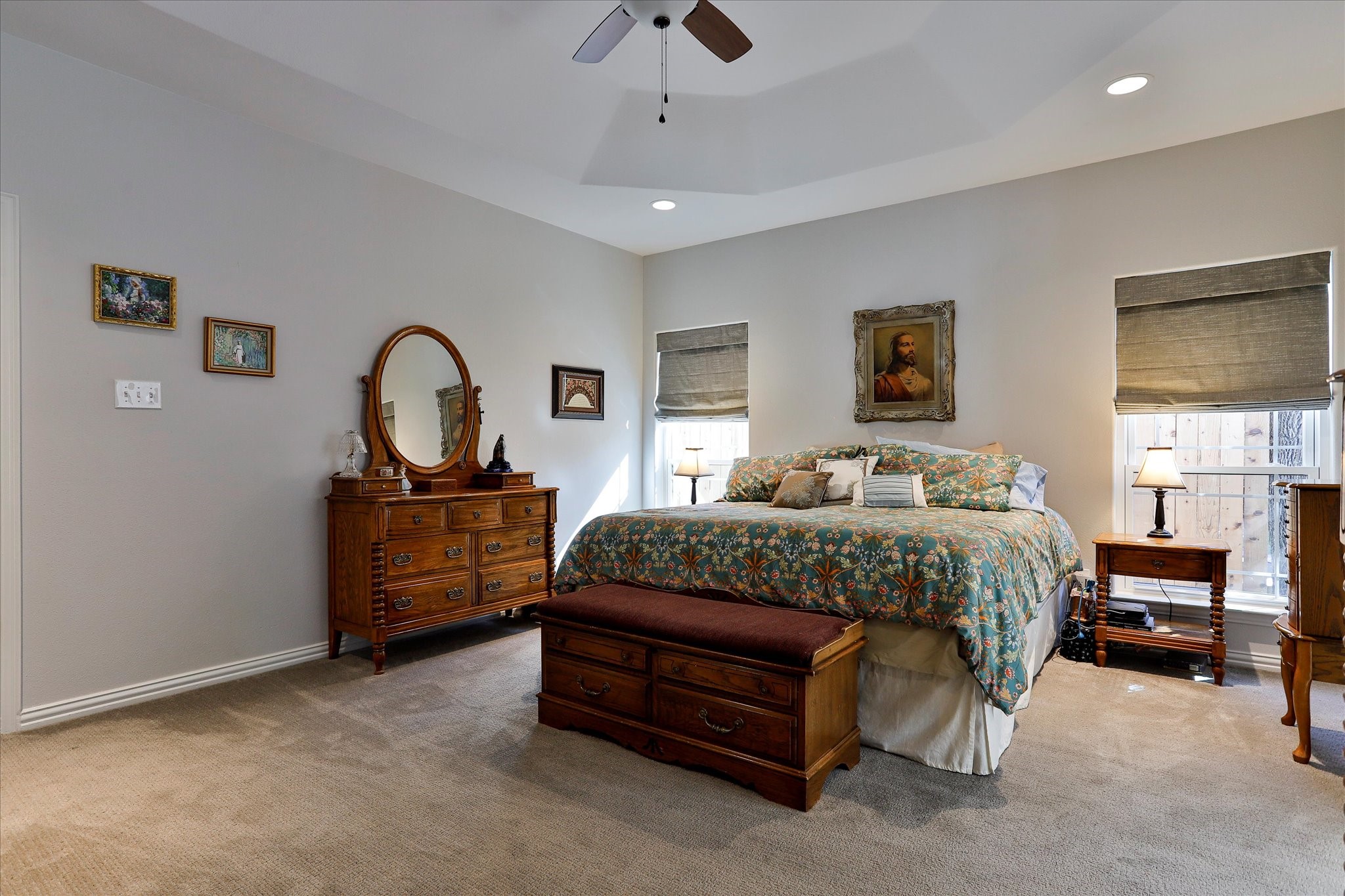 8921 Crest Wood Drive