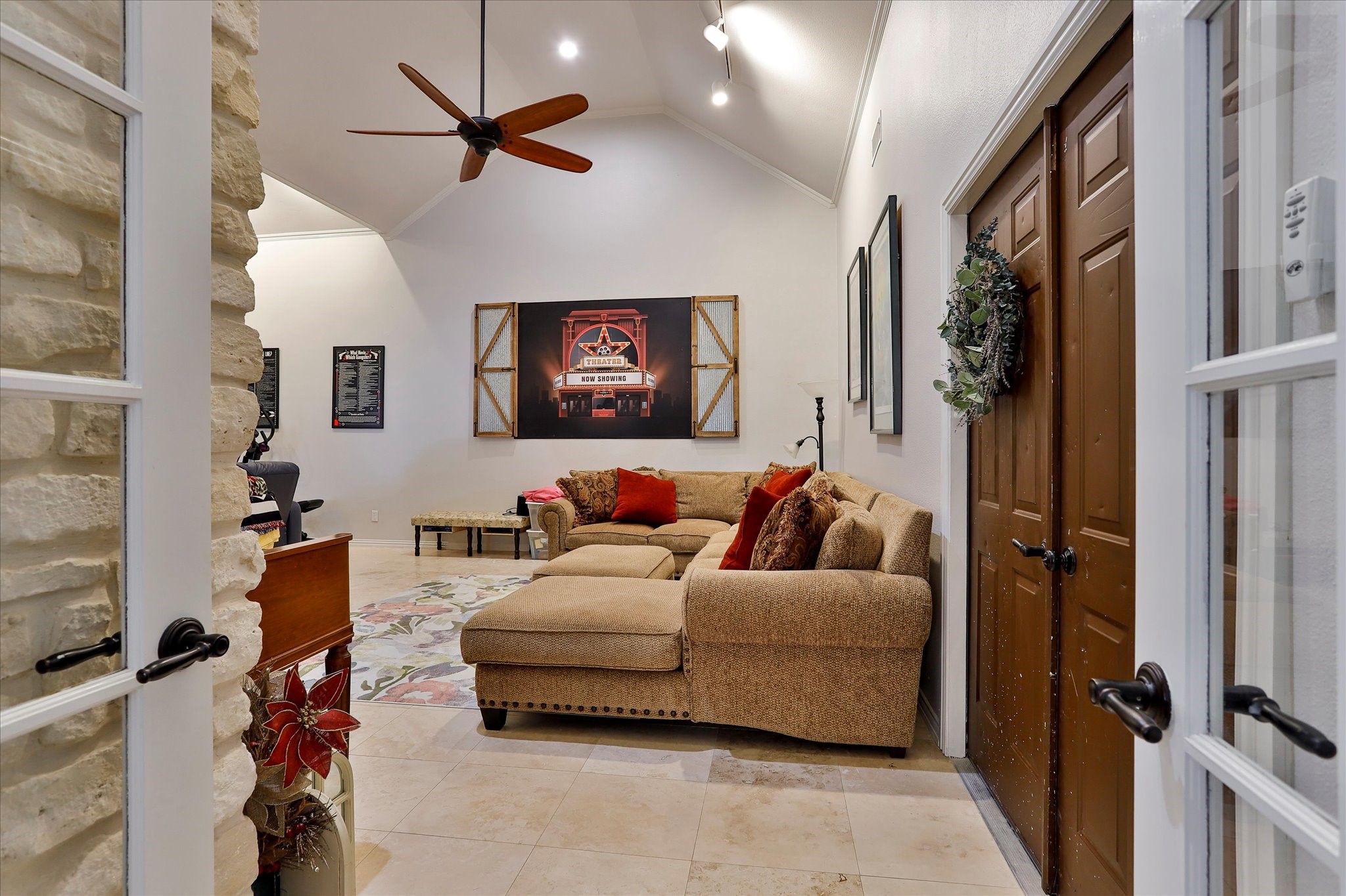 8921 Crest Wood Drive