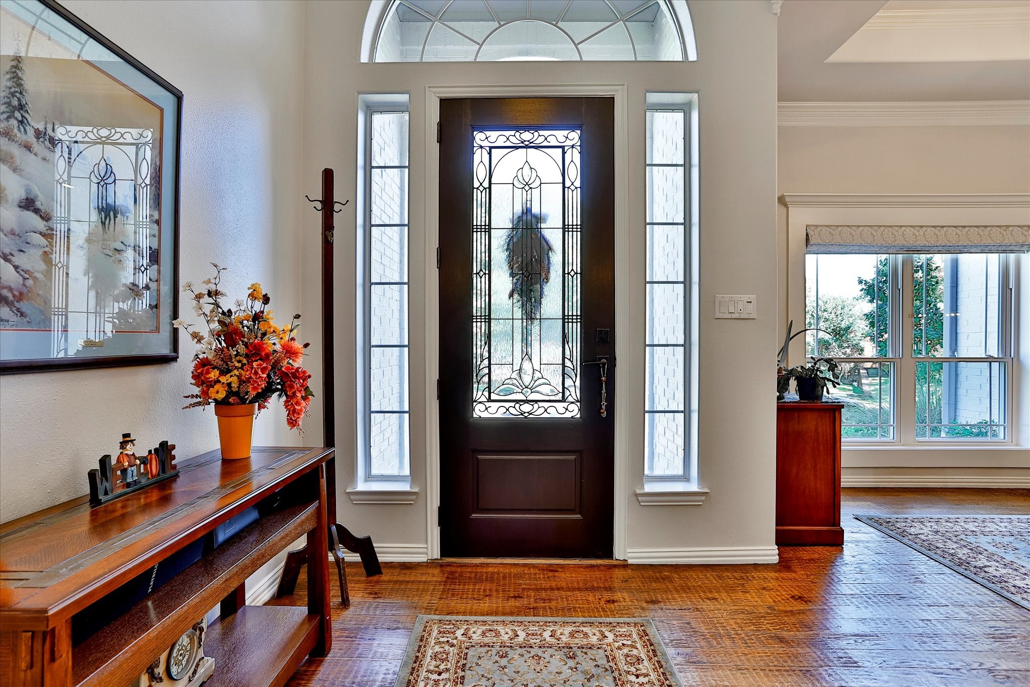 8921 Crest Wood Drive