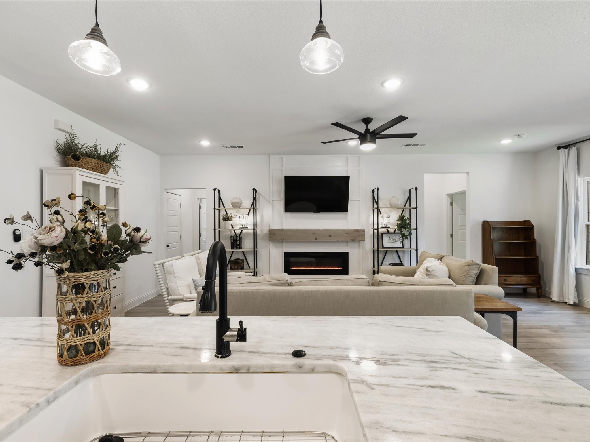 5423 San Jacinto Drive