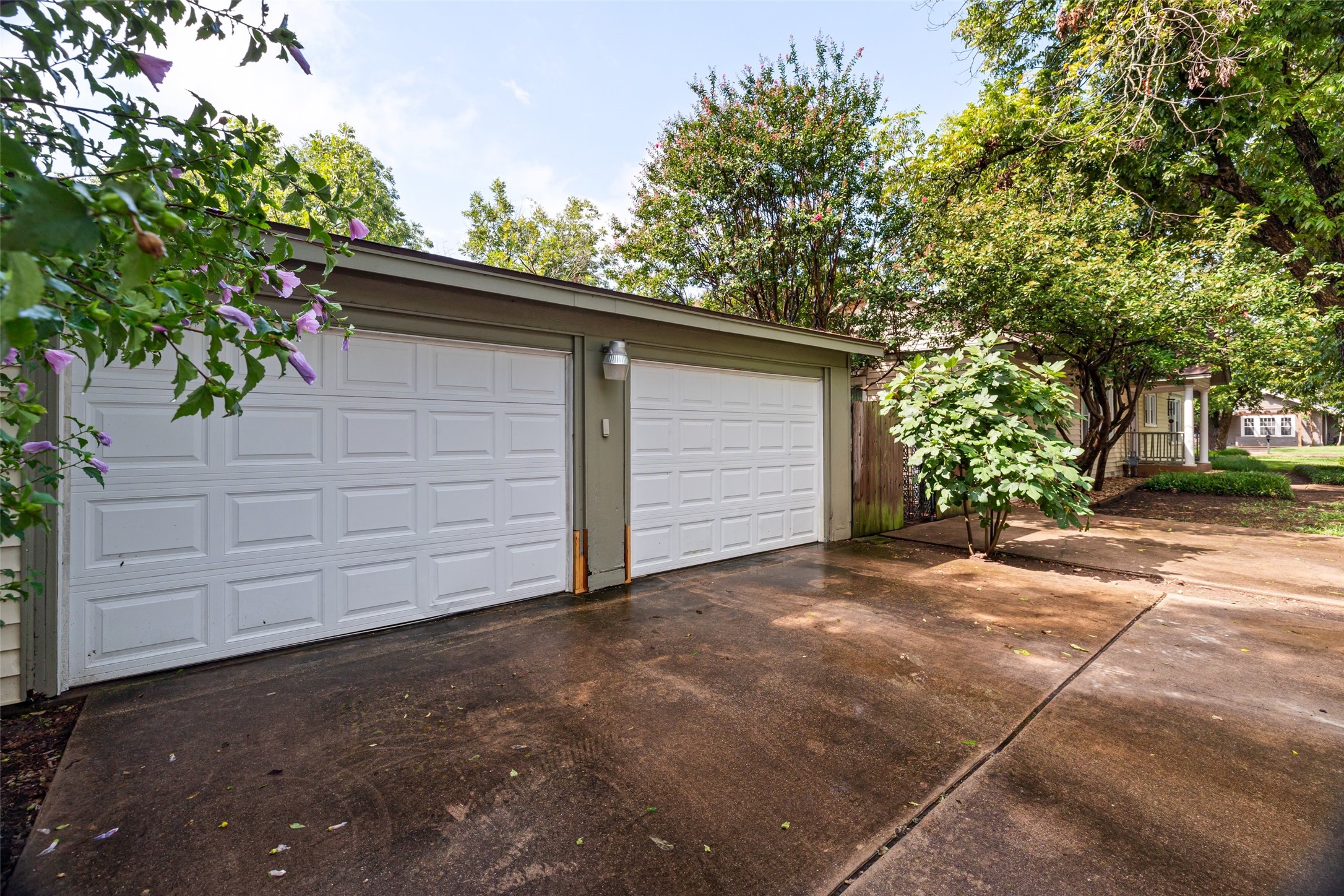 611 Forrest Avenue
