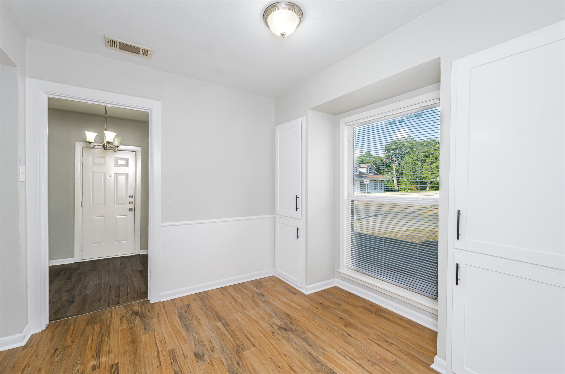 1924 N Edgewood Terrace