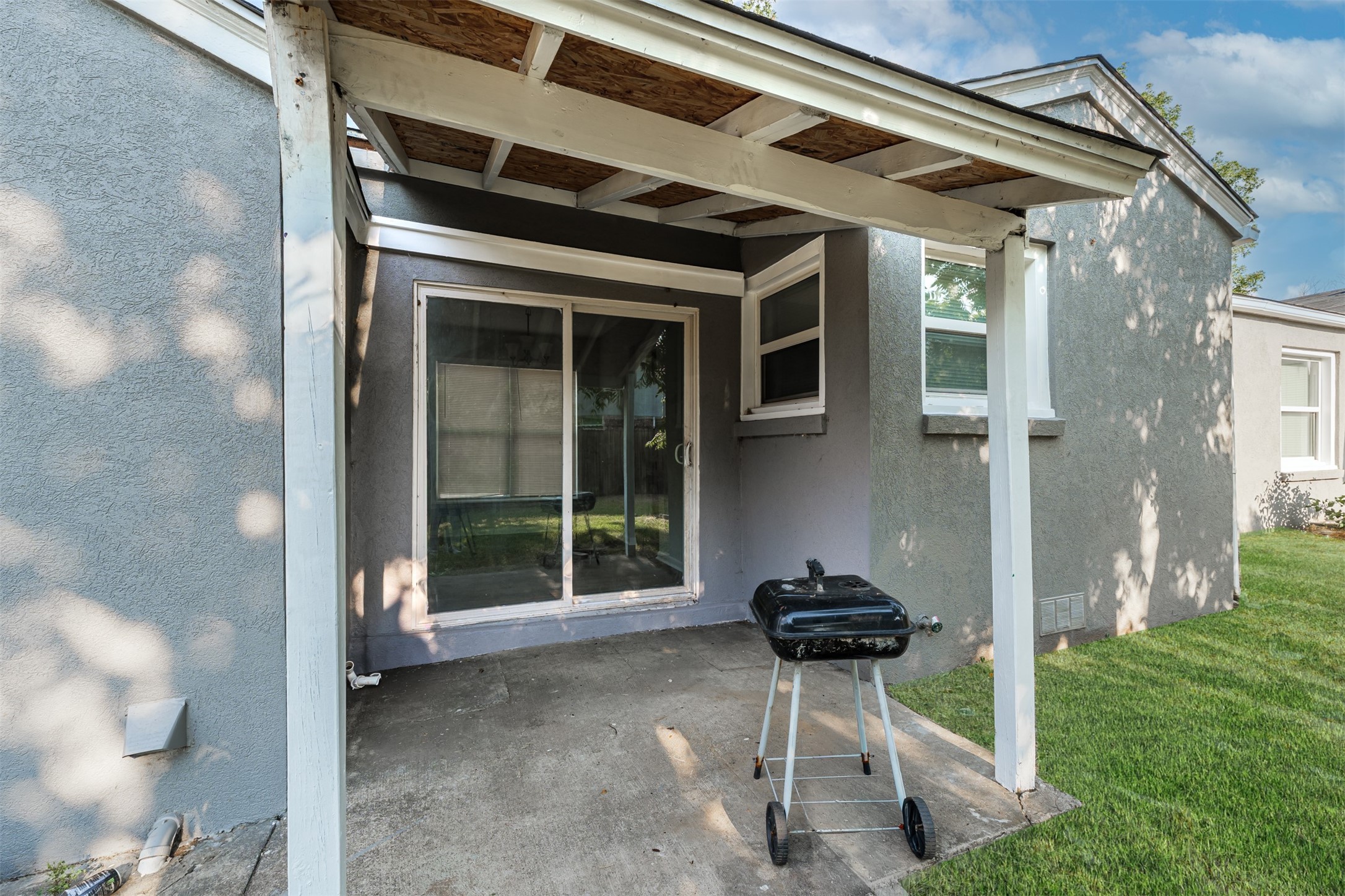 1924 N Edgewood Terrace