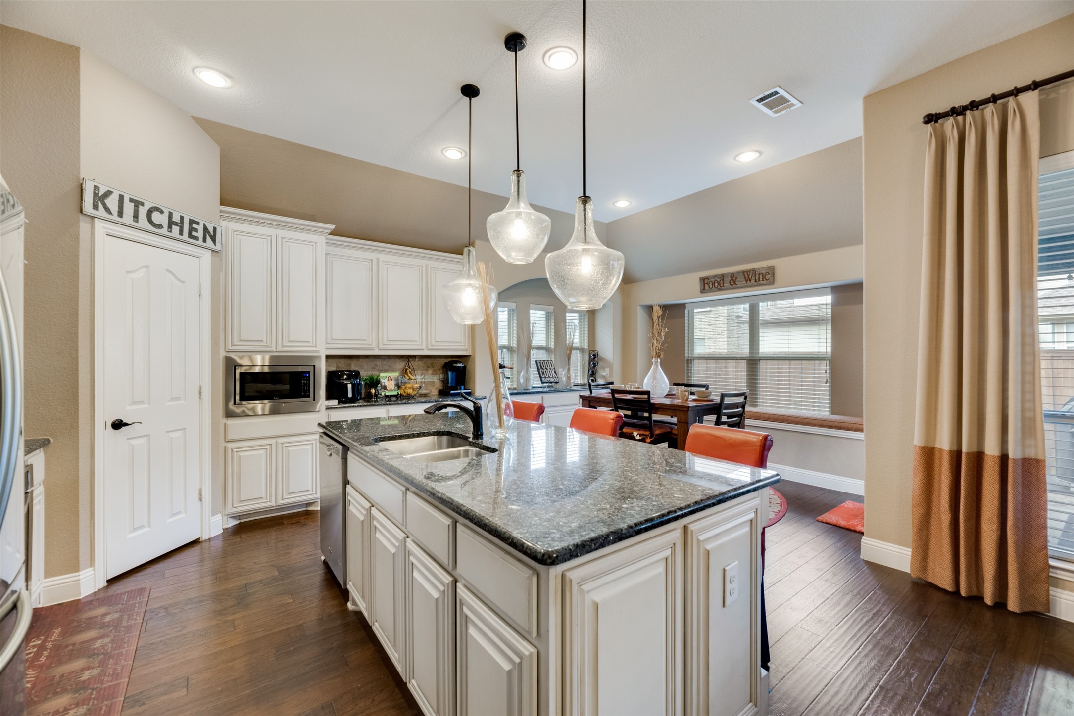 4412 Lugano Terrace