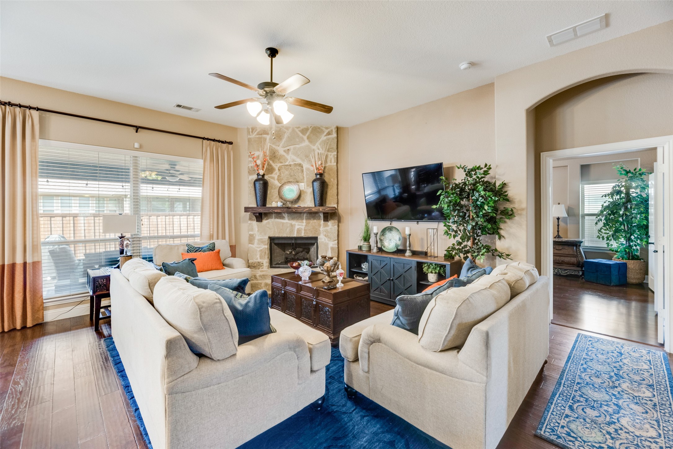 4412 Lugano Terrace