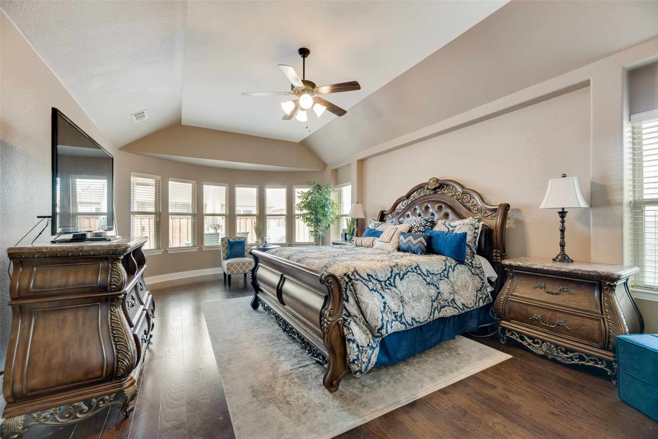 4412 Lugano Terrace