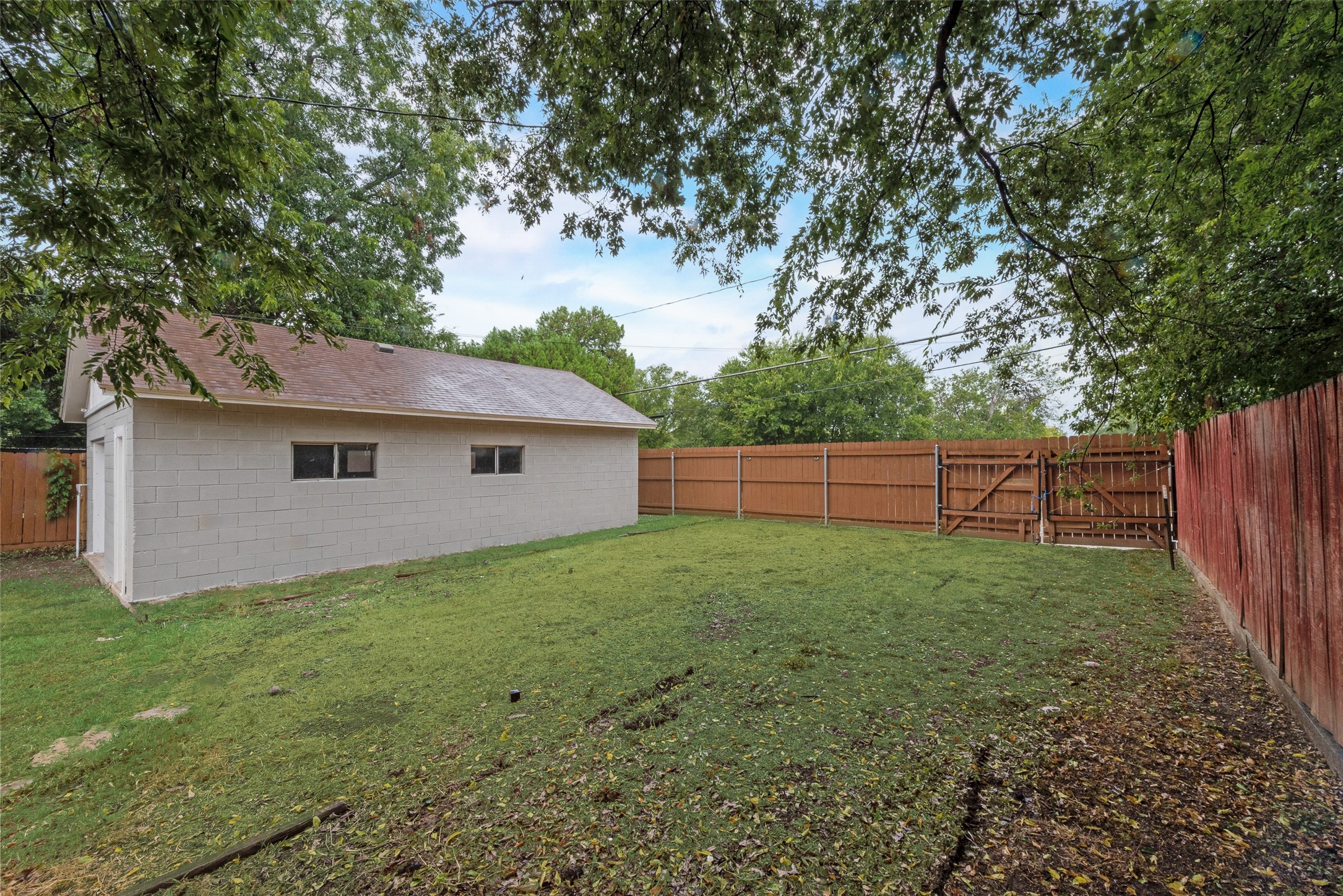 4904 Fairfax Street