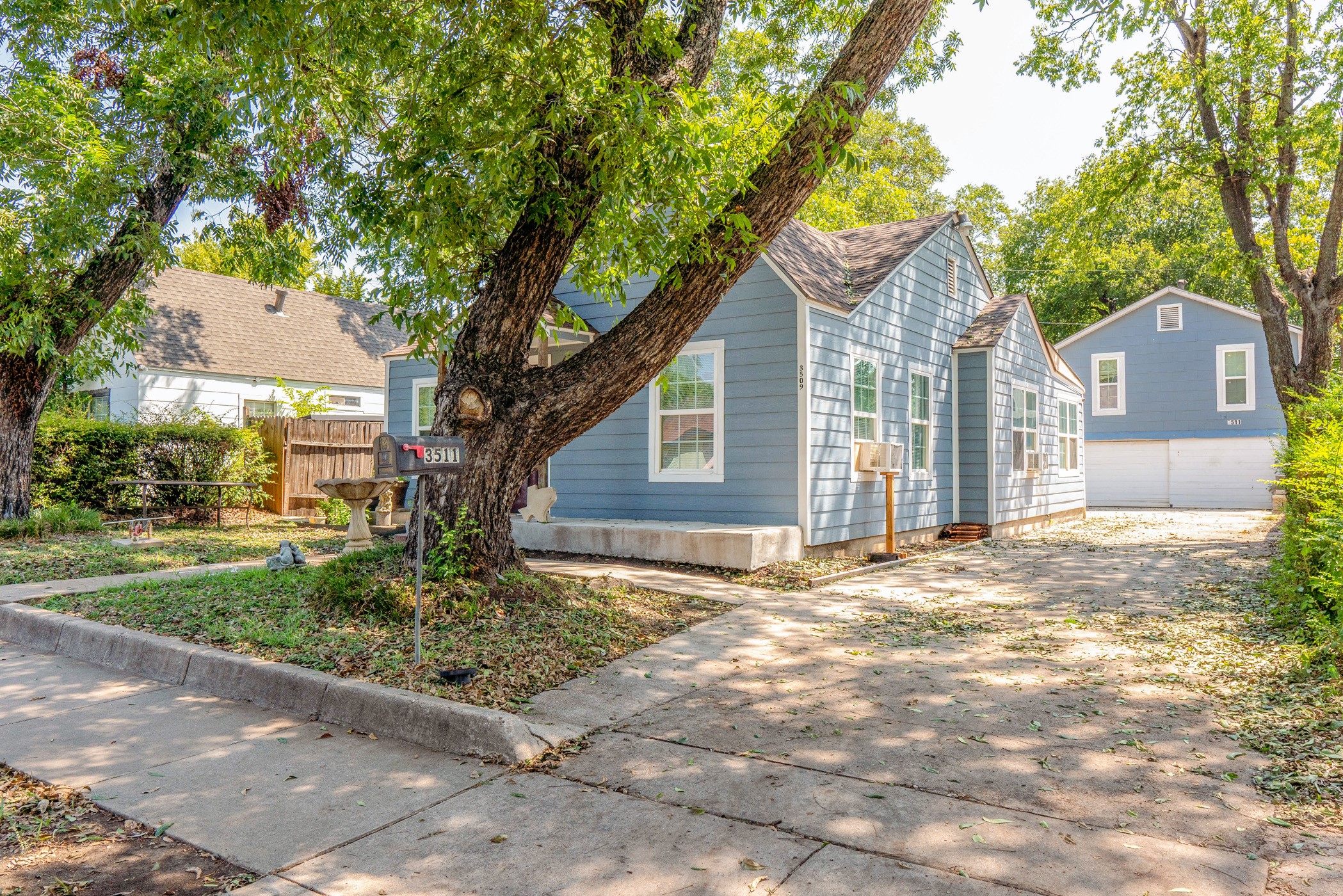 3509 College Avenue