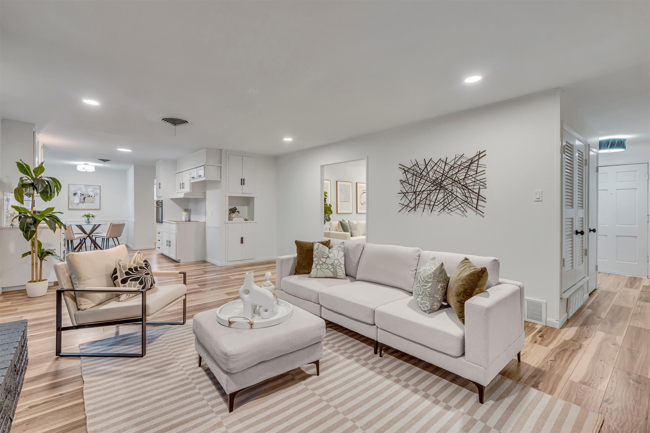 5229 Cockrell Avenue