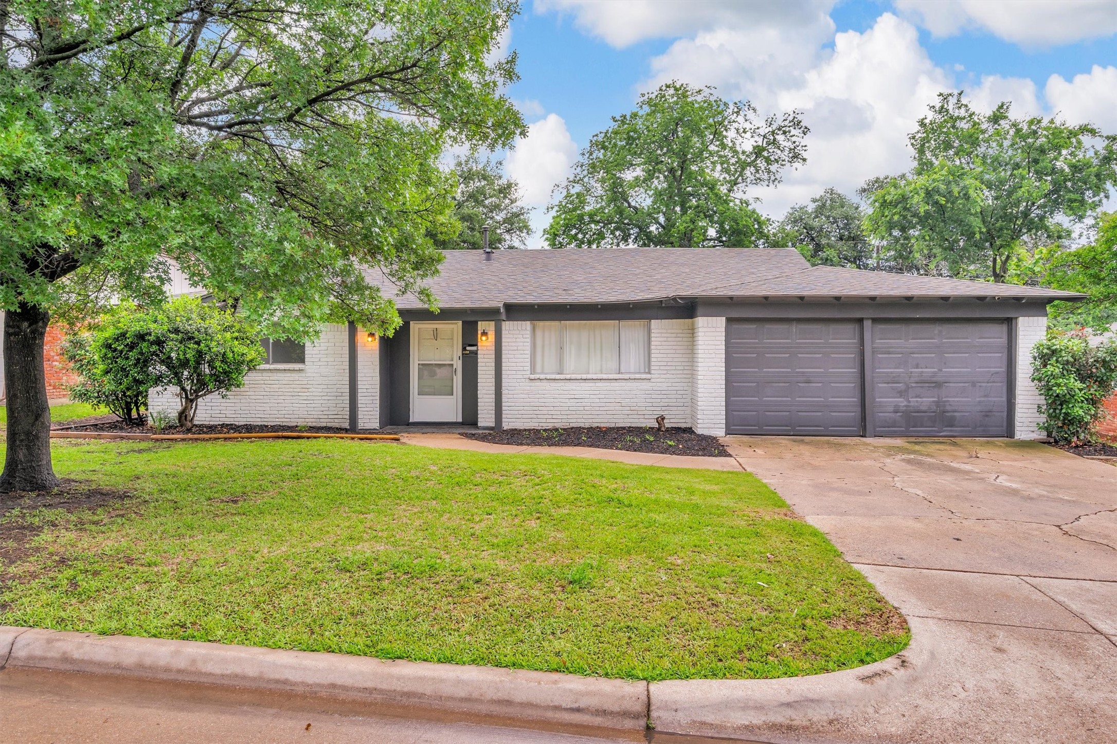 5229 Cockrell Avenue