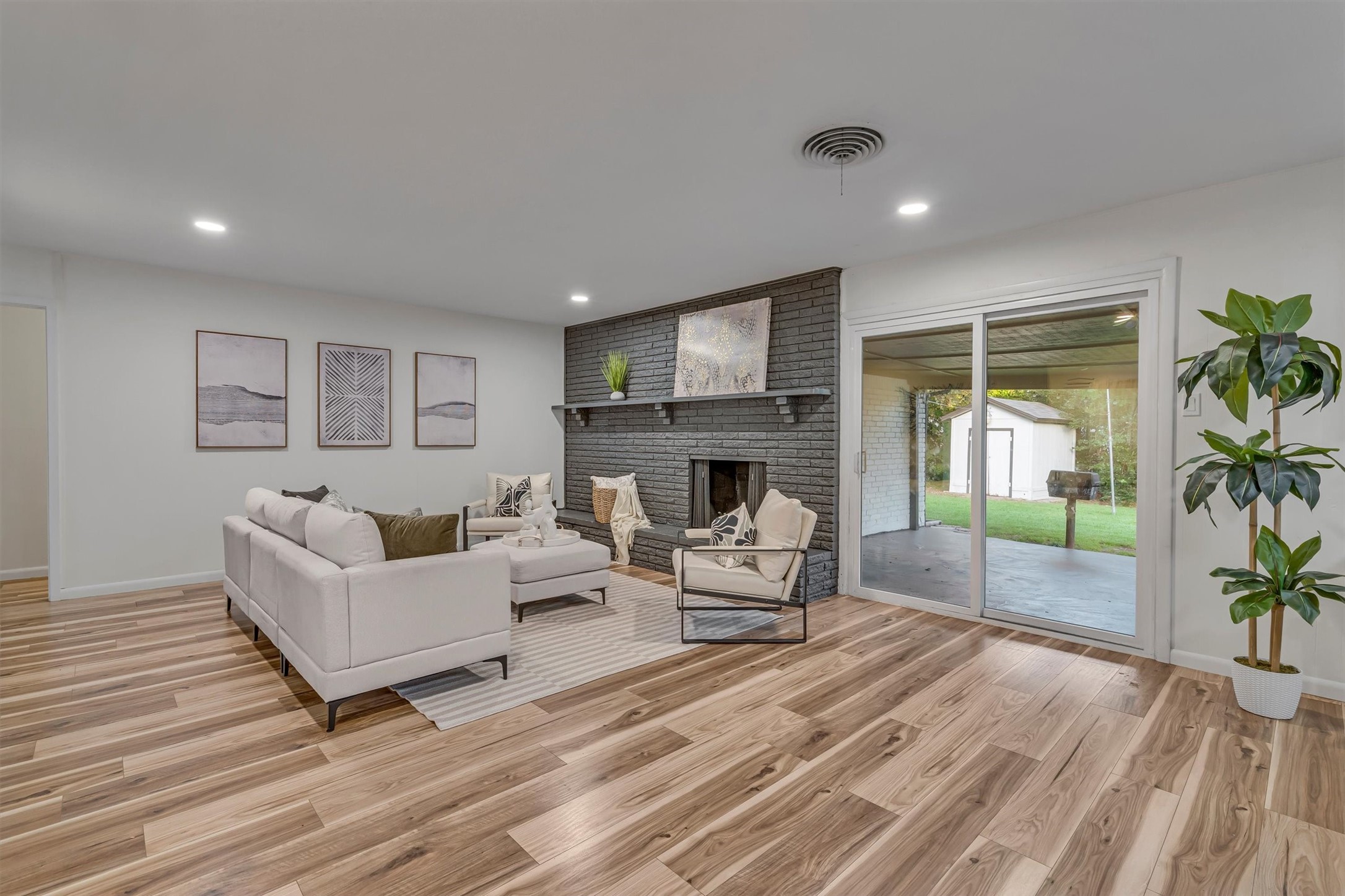 5229 Cockrell Avenue