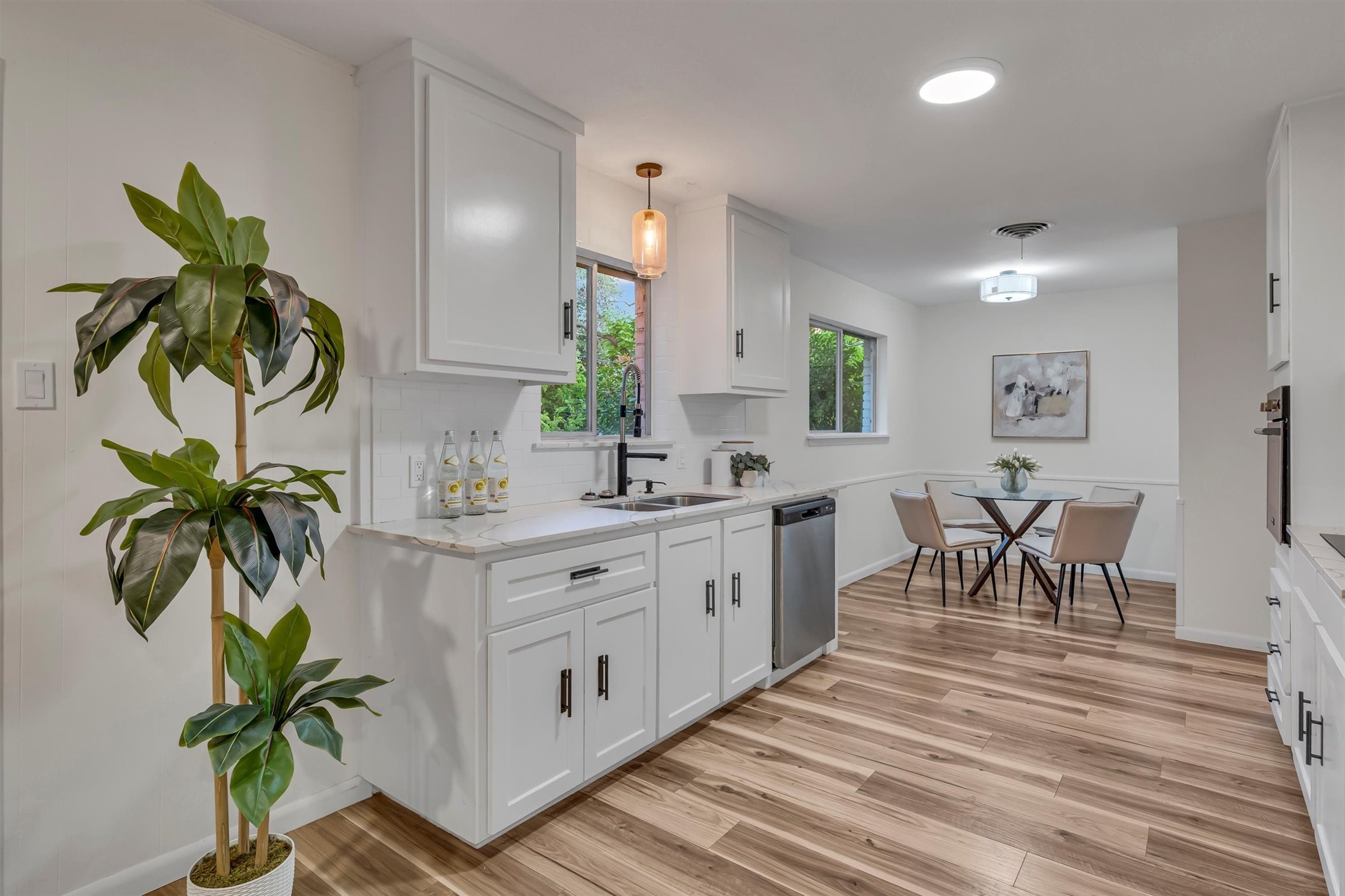 5229 Cockrell Avenue