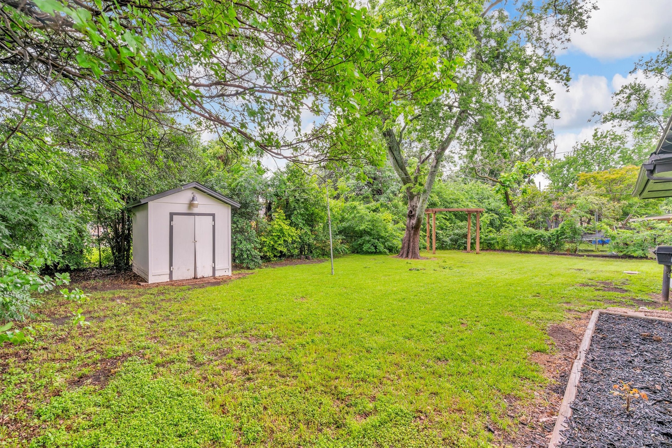 5229 Cockrell Avenue