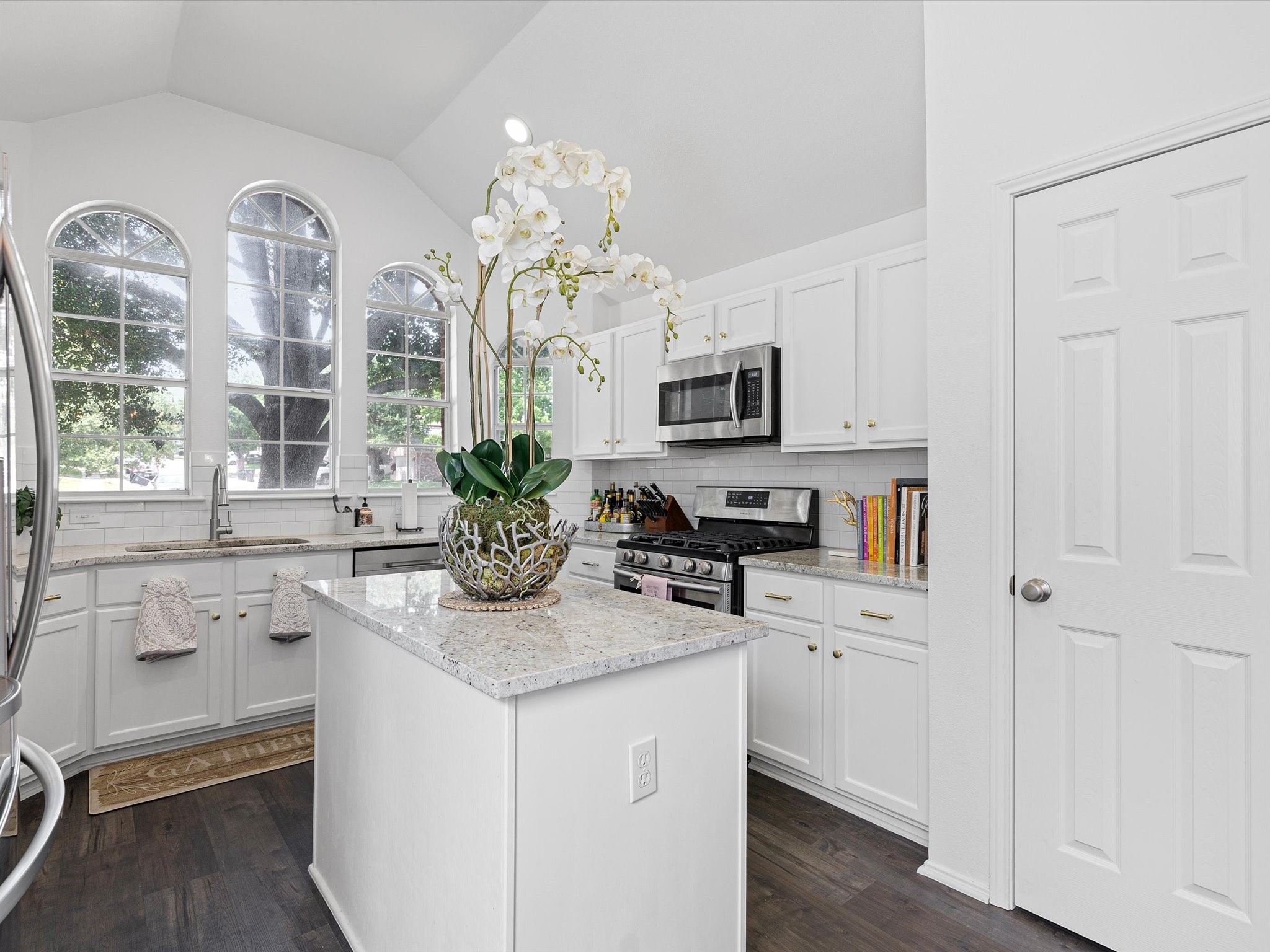 7700 Beaver Head Road