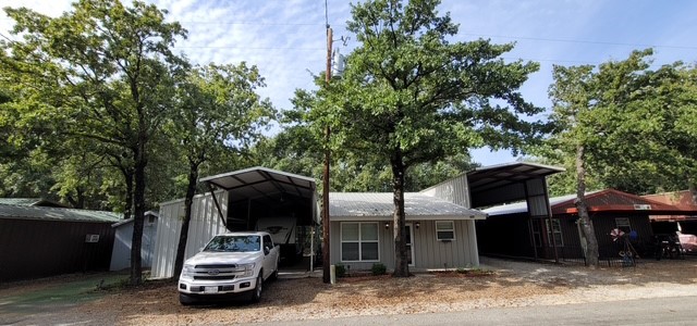 7004 Deer Hollow Court