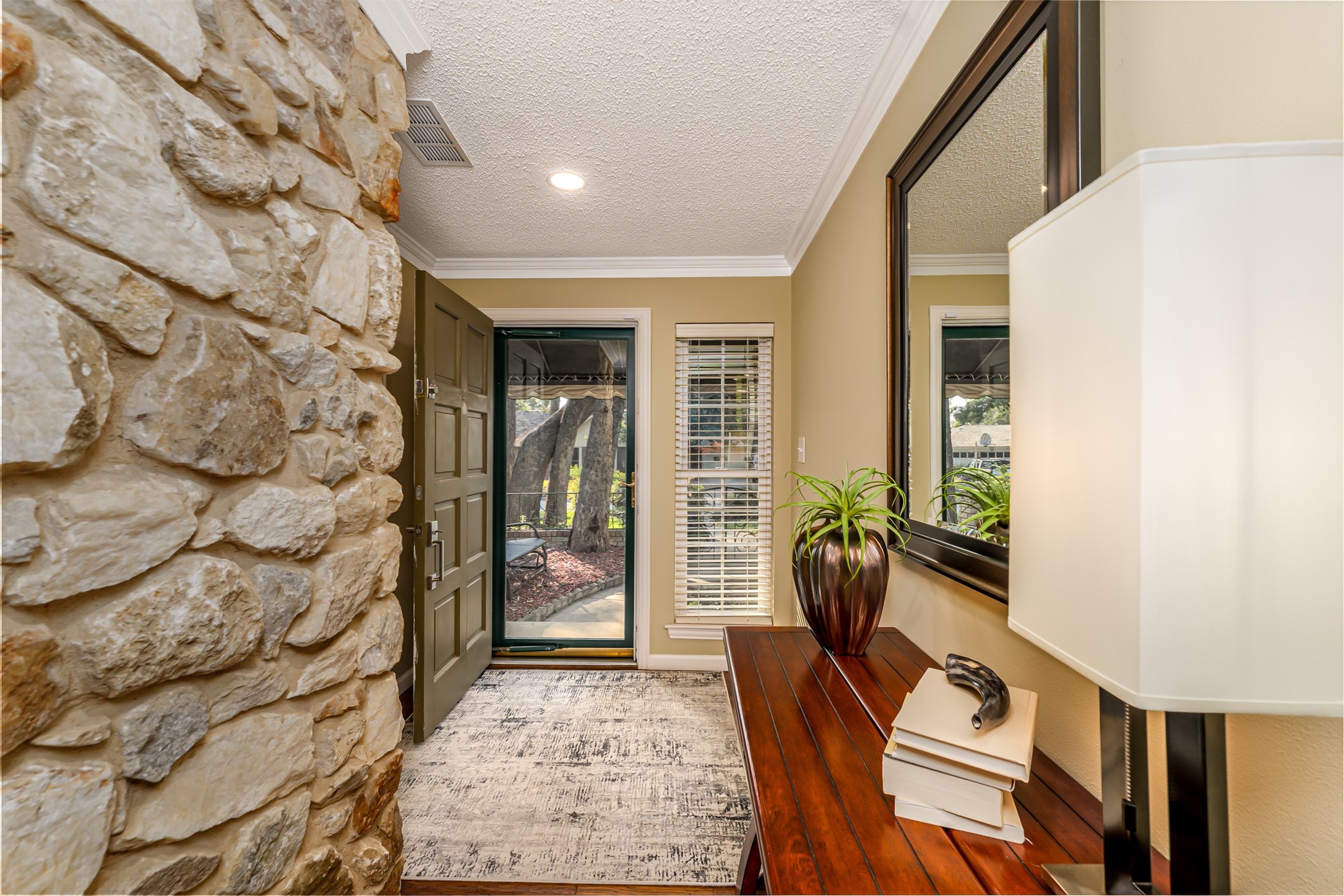 1810 Holm Oak Street