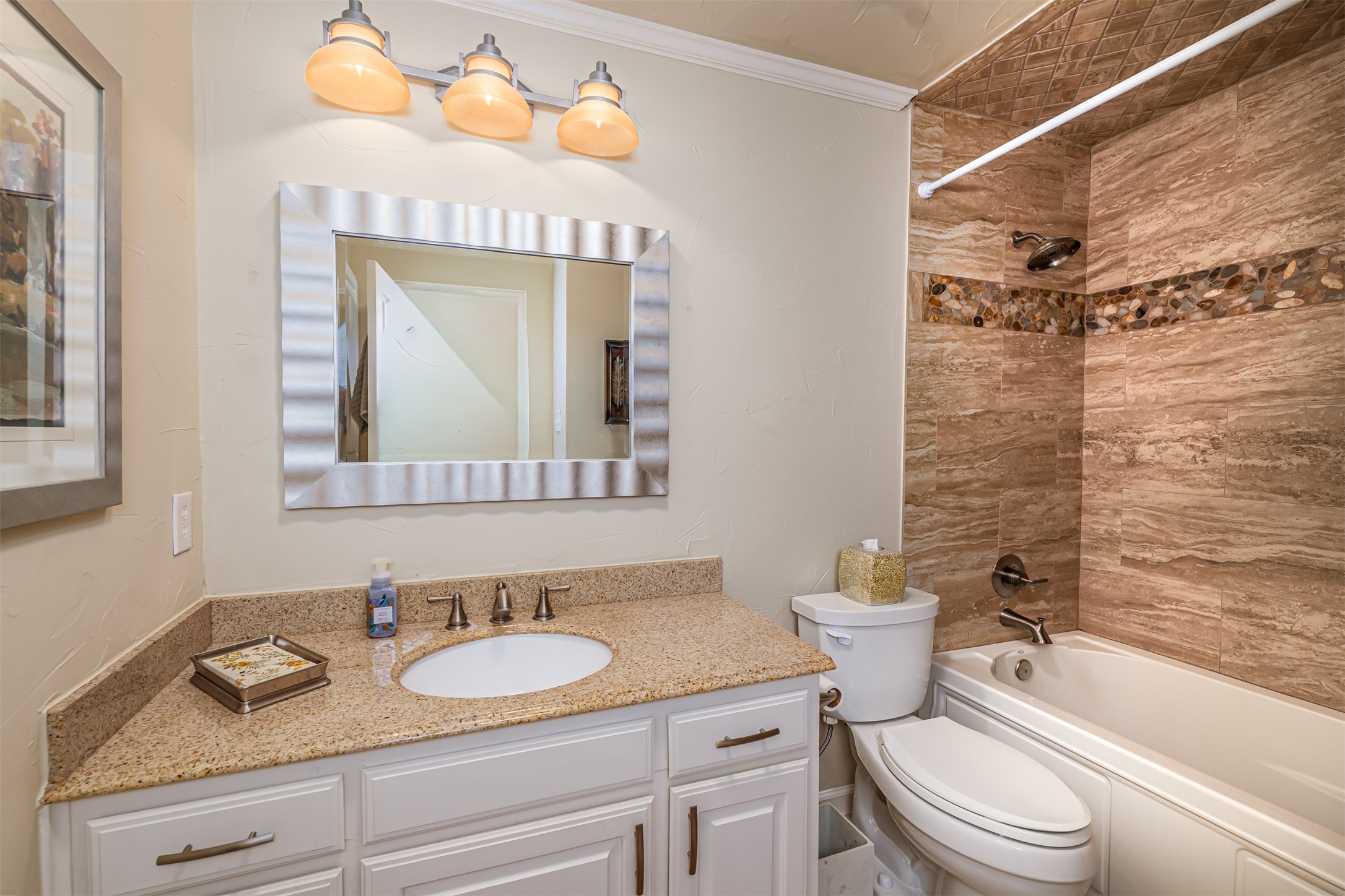 1810 Holm Oak Street