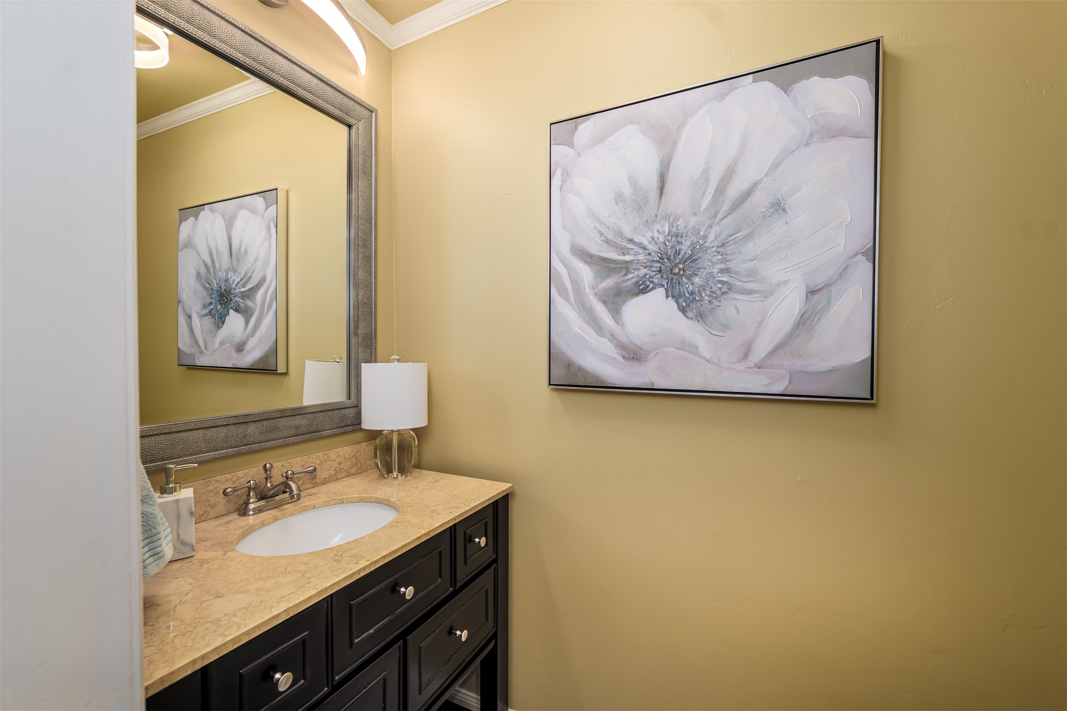 1810 Holm Oak Street