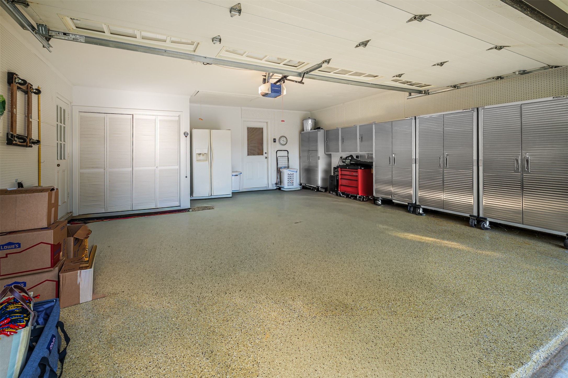 1810 Holm Oak Street