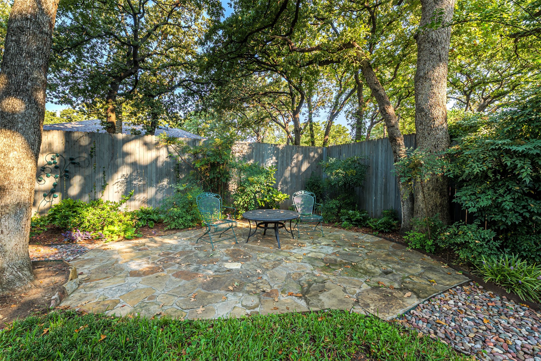 1810 Holm Oak Street